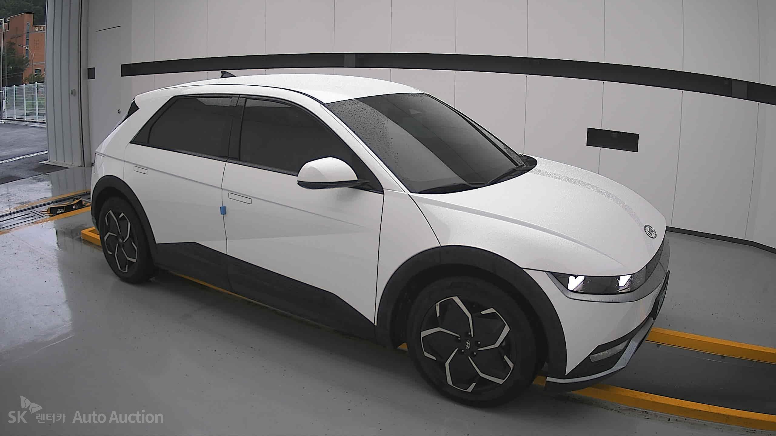 2022 - hyundai ioniq