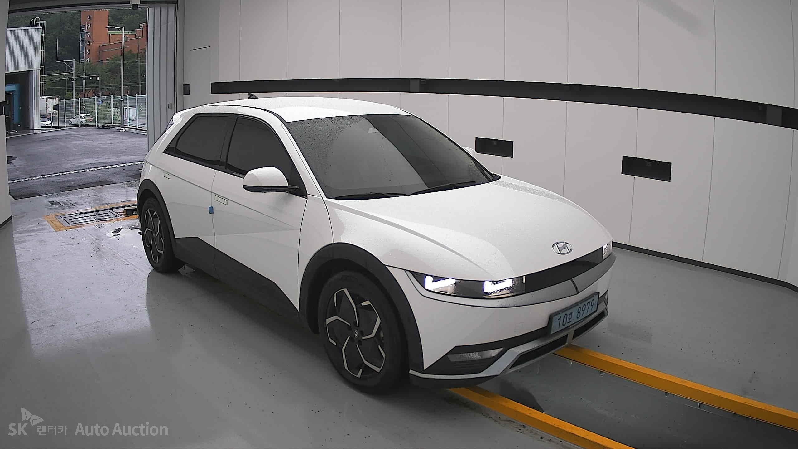 2022 - hyundai ioniq