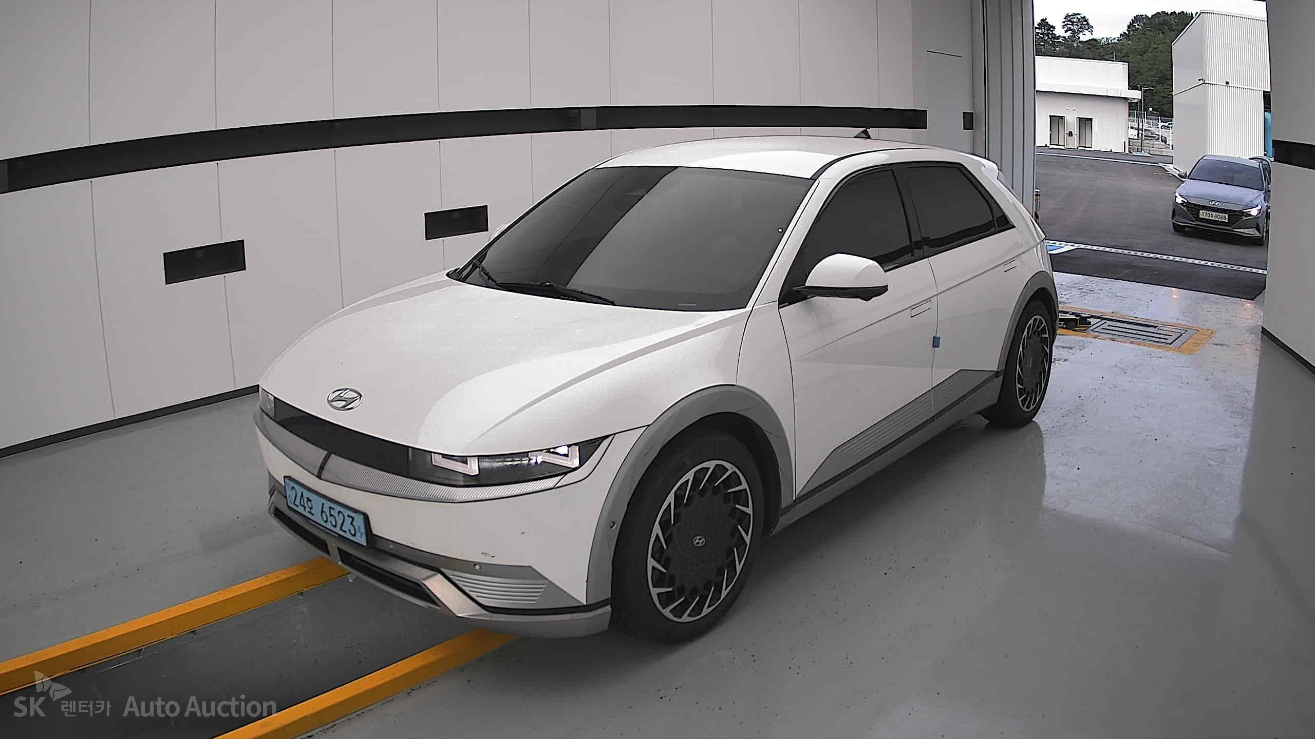 2022 - hyundai ioniq