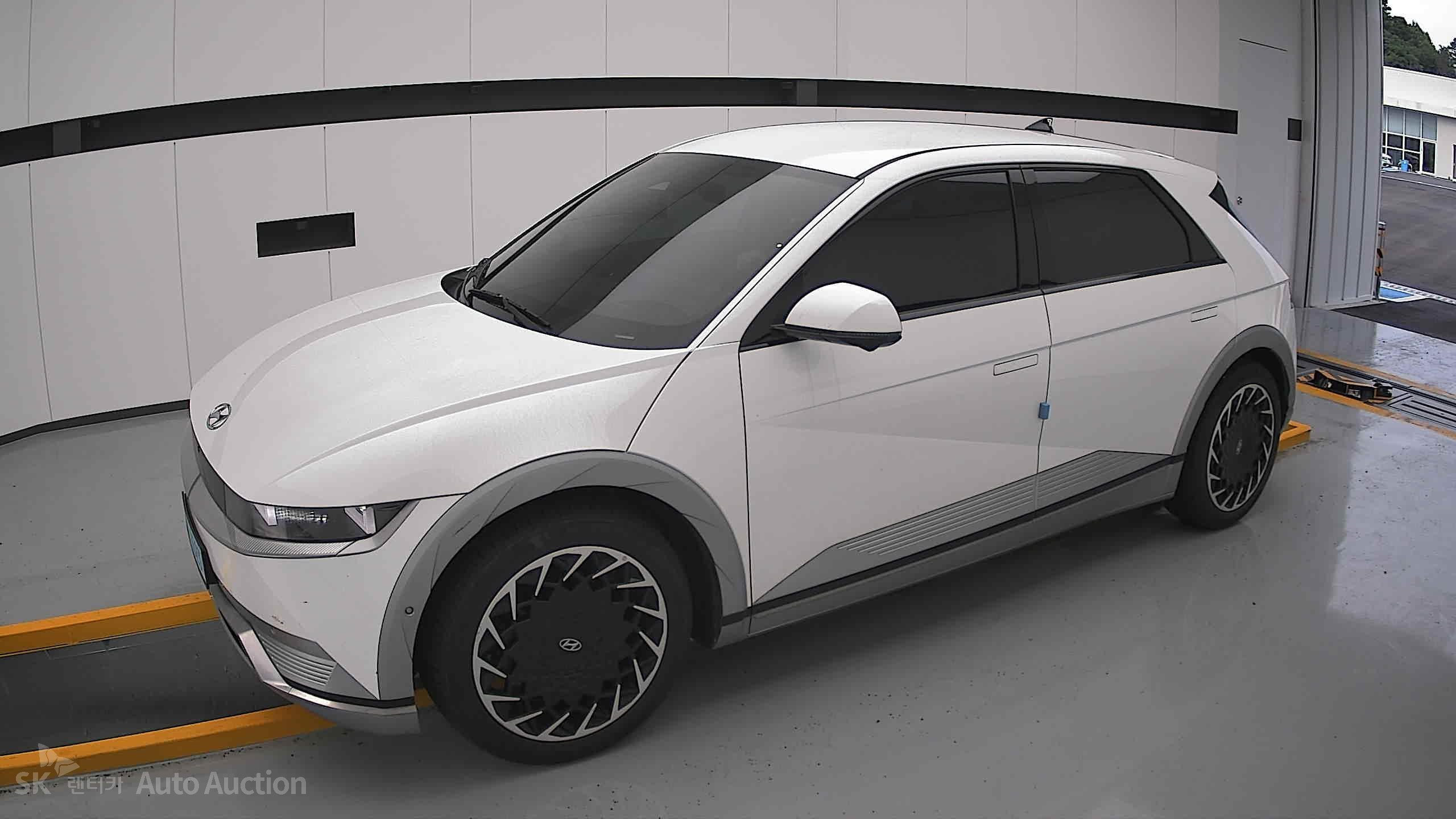 2022 - hyundai ioniq