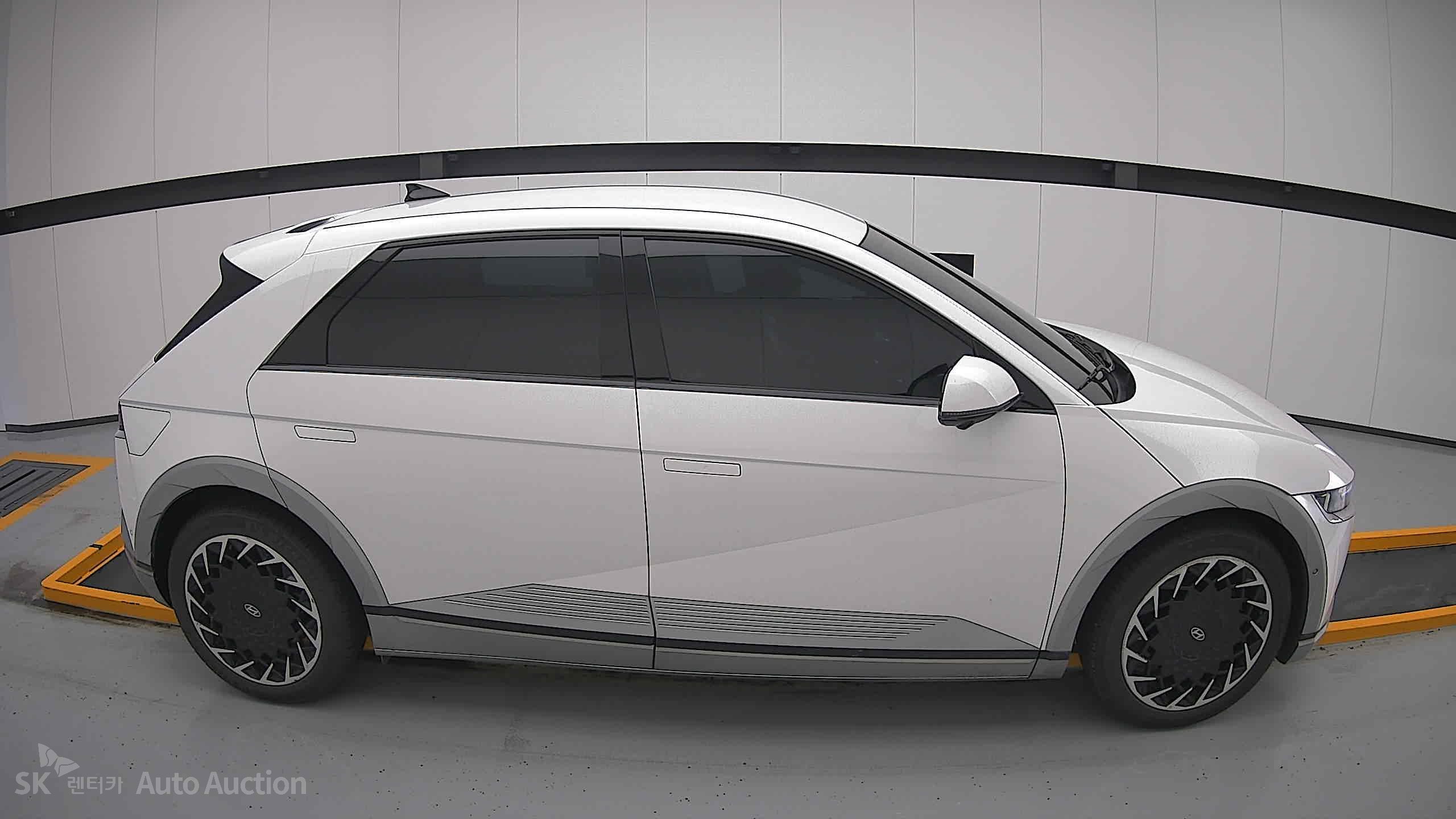 2022 - hyundai ioniq