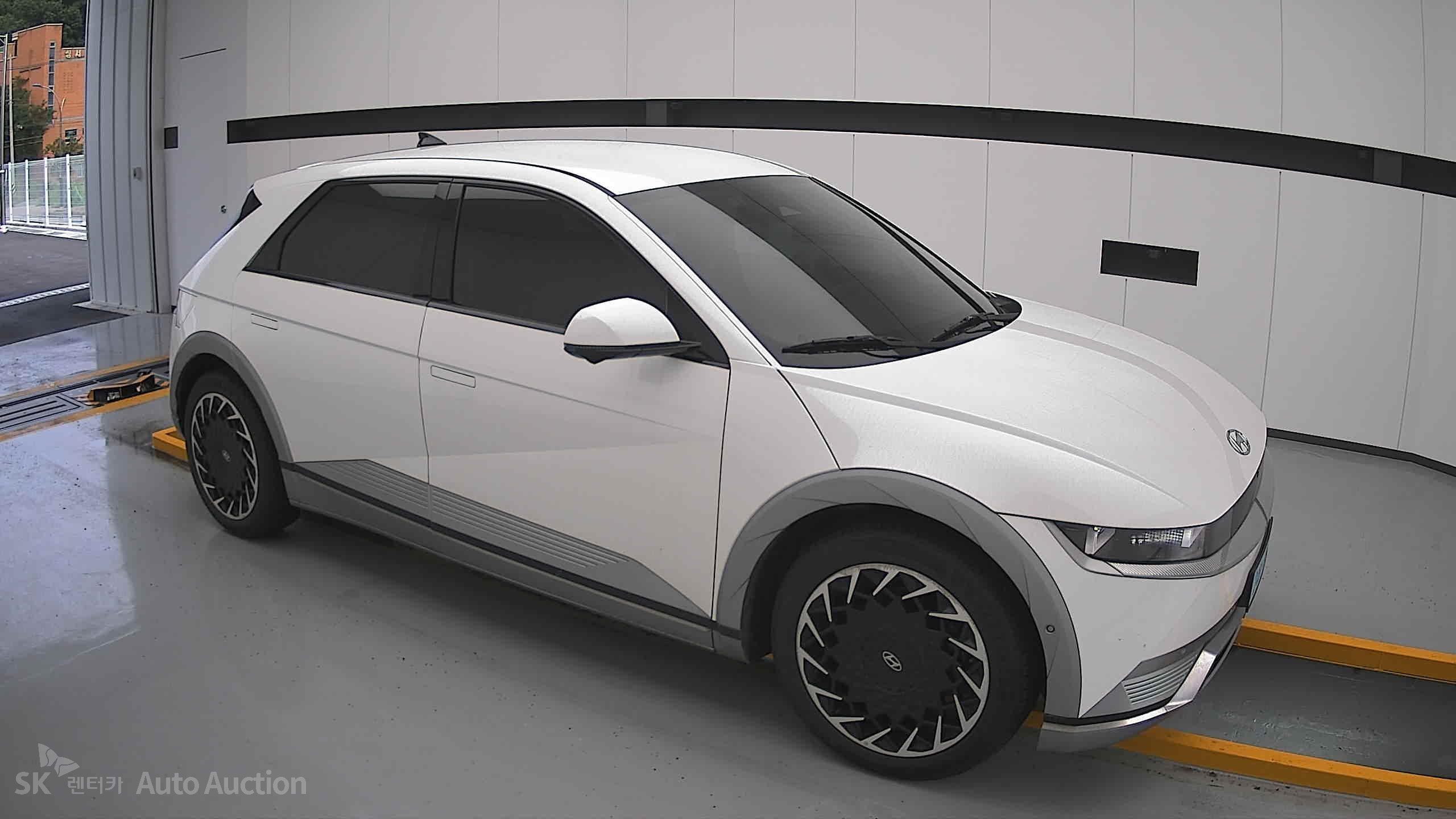 2022 - hyundai ioniq
