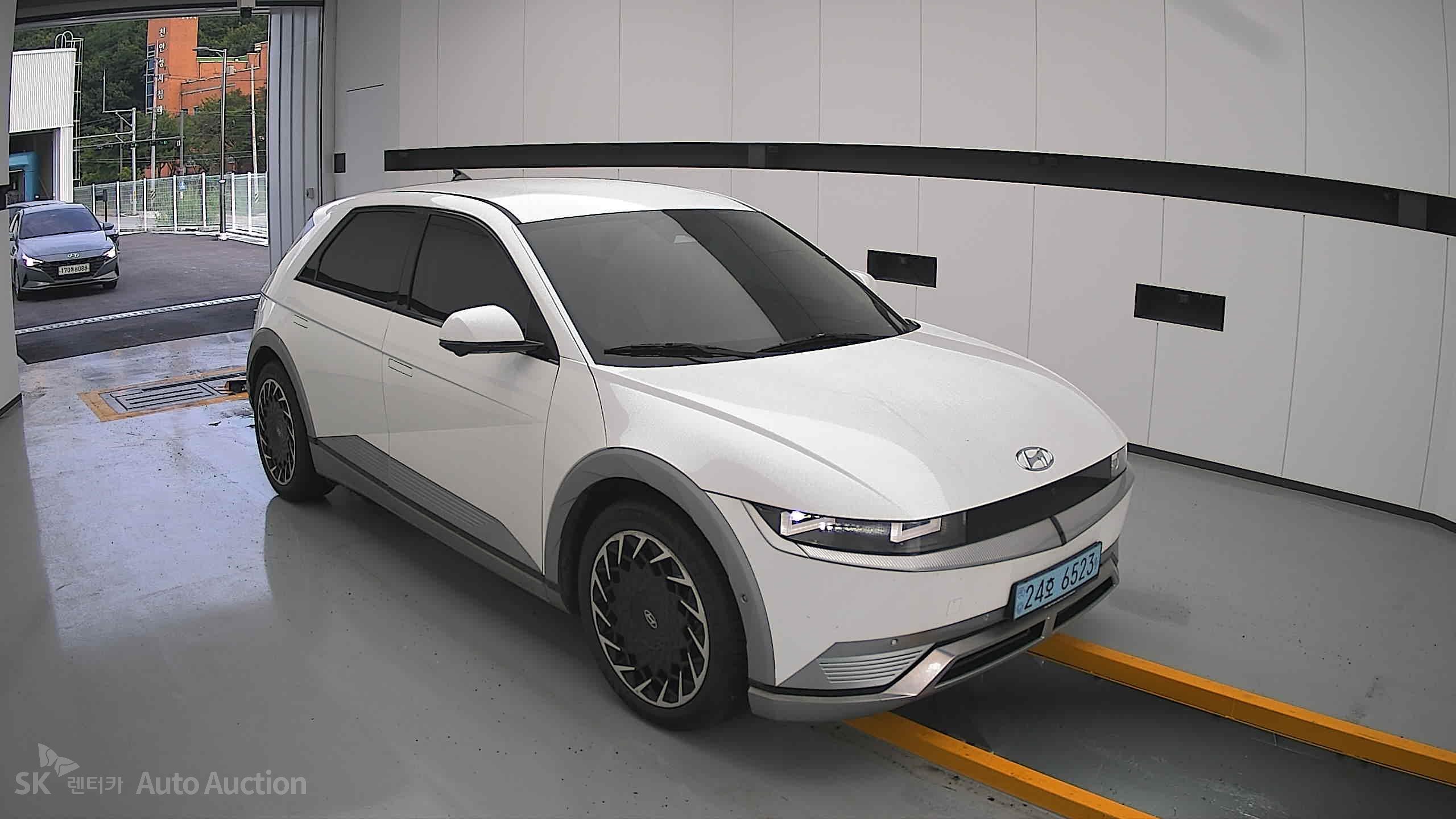 2022 - hyundai ioniq