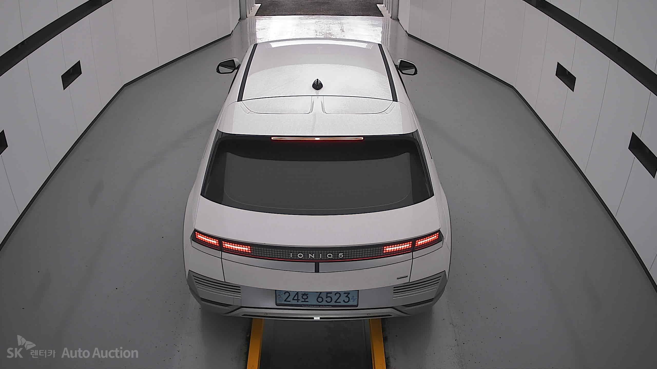 2022 - hyundai ioniq