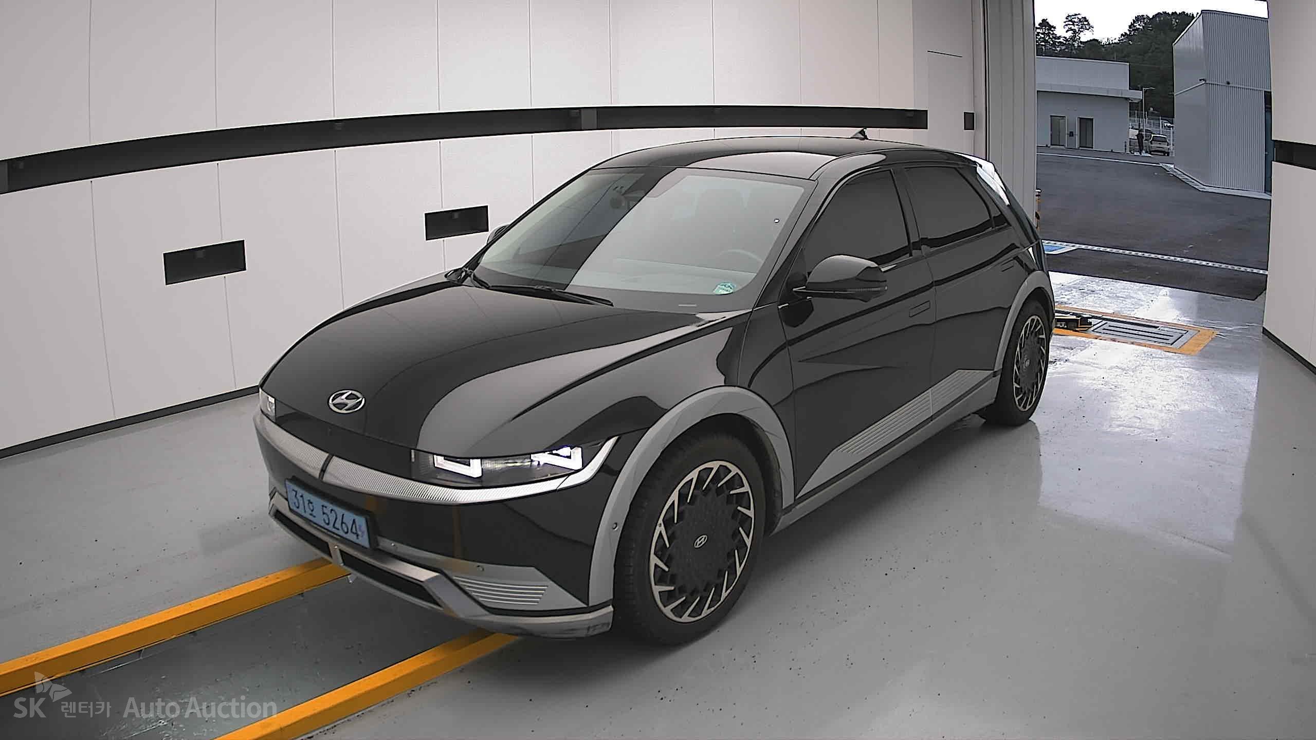 2022 - hyundai ioniq