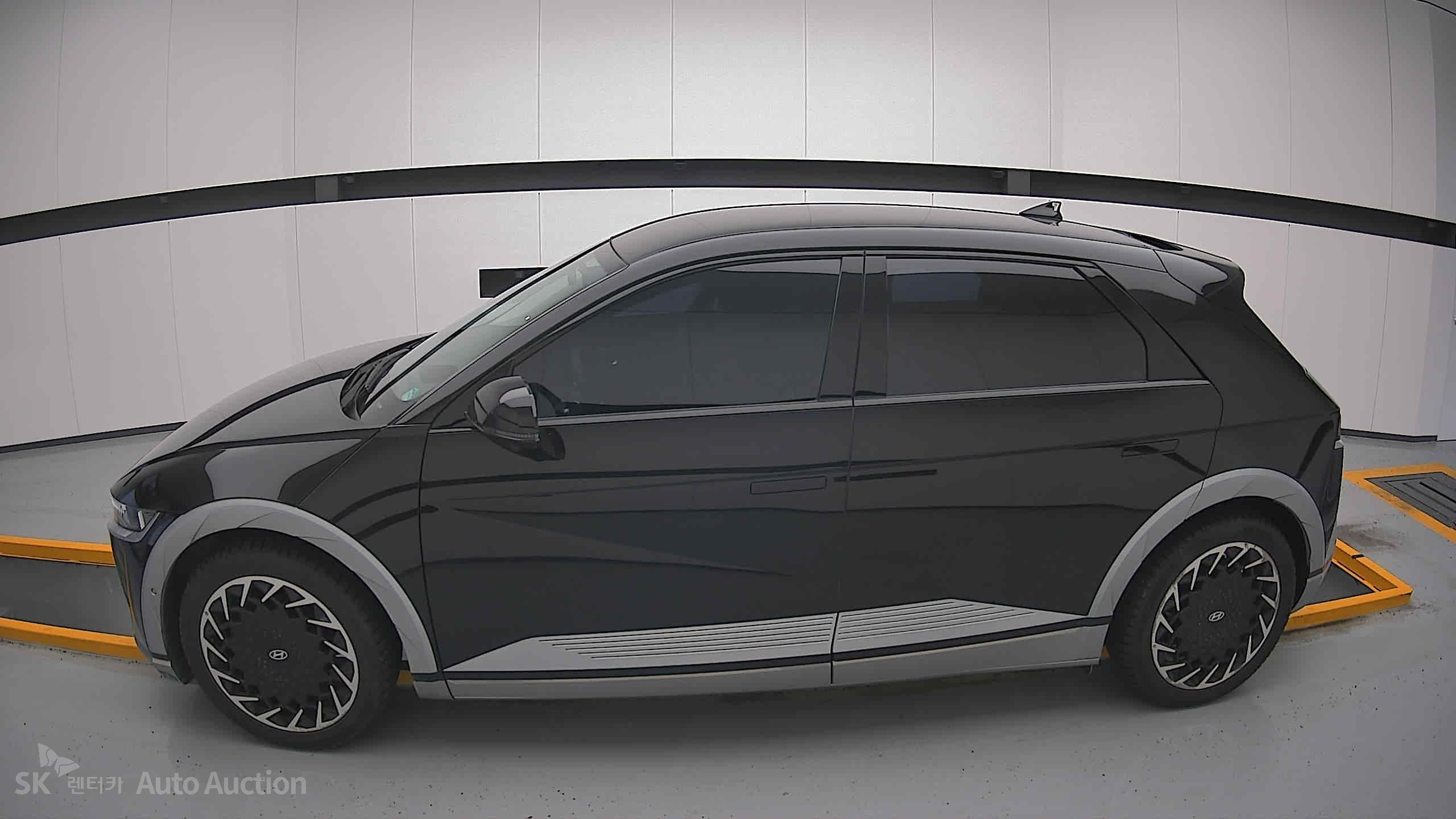 2022 - hyundai ioniq