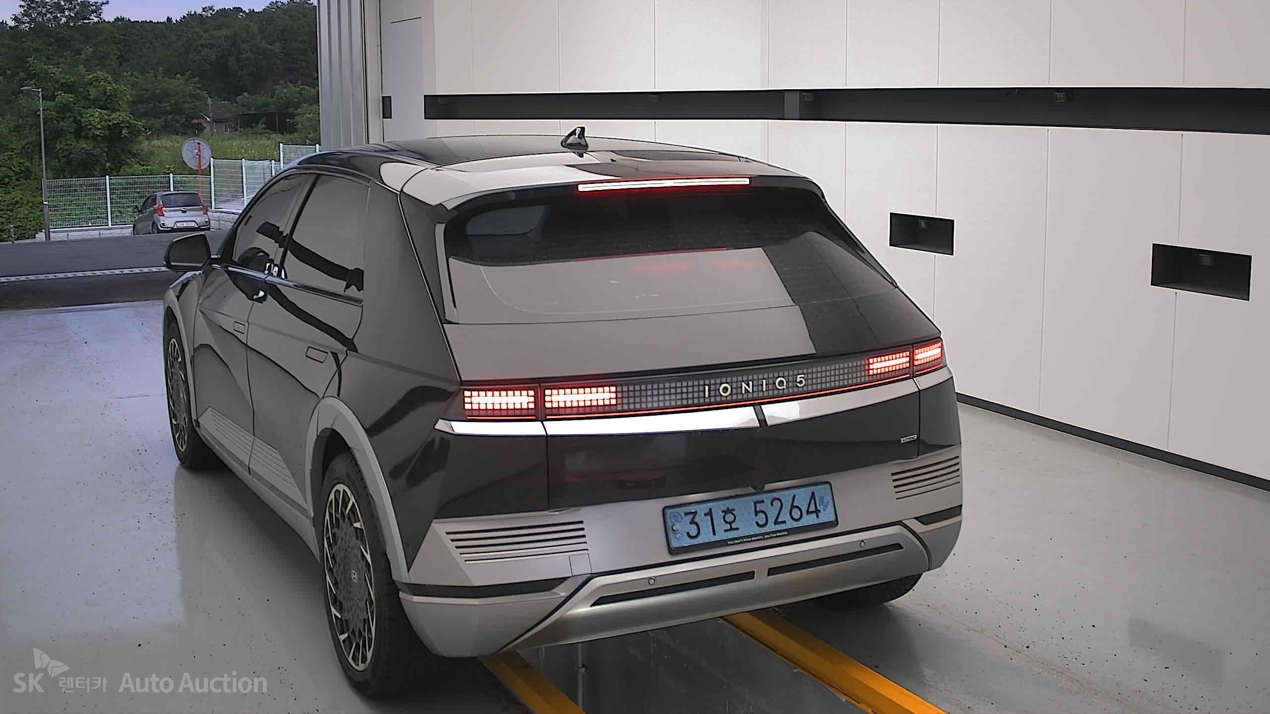 2022 - hyundai ioniq