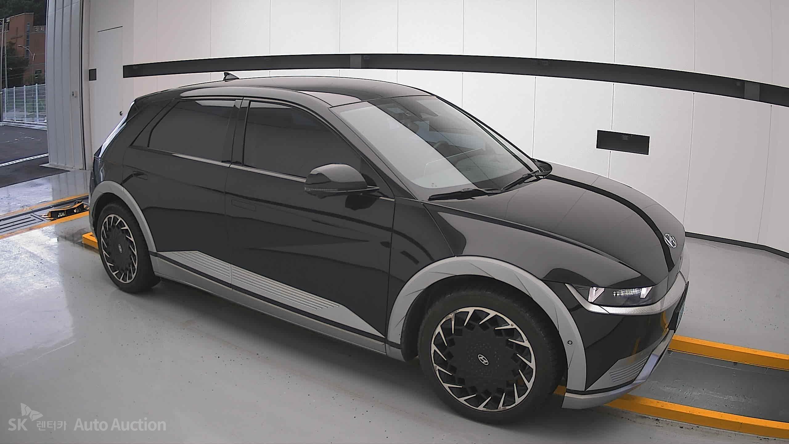 2022 - hyundai ioniq