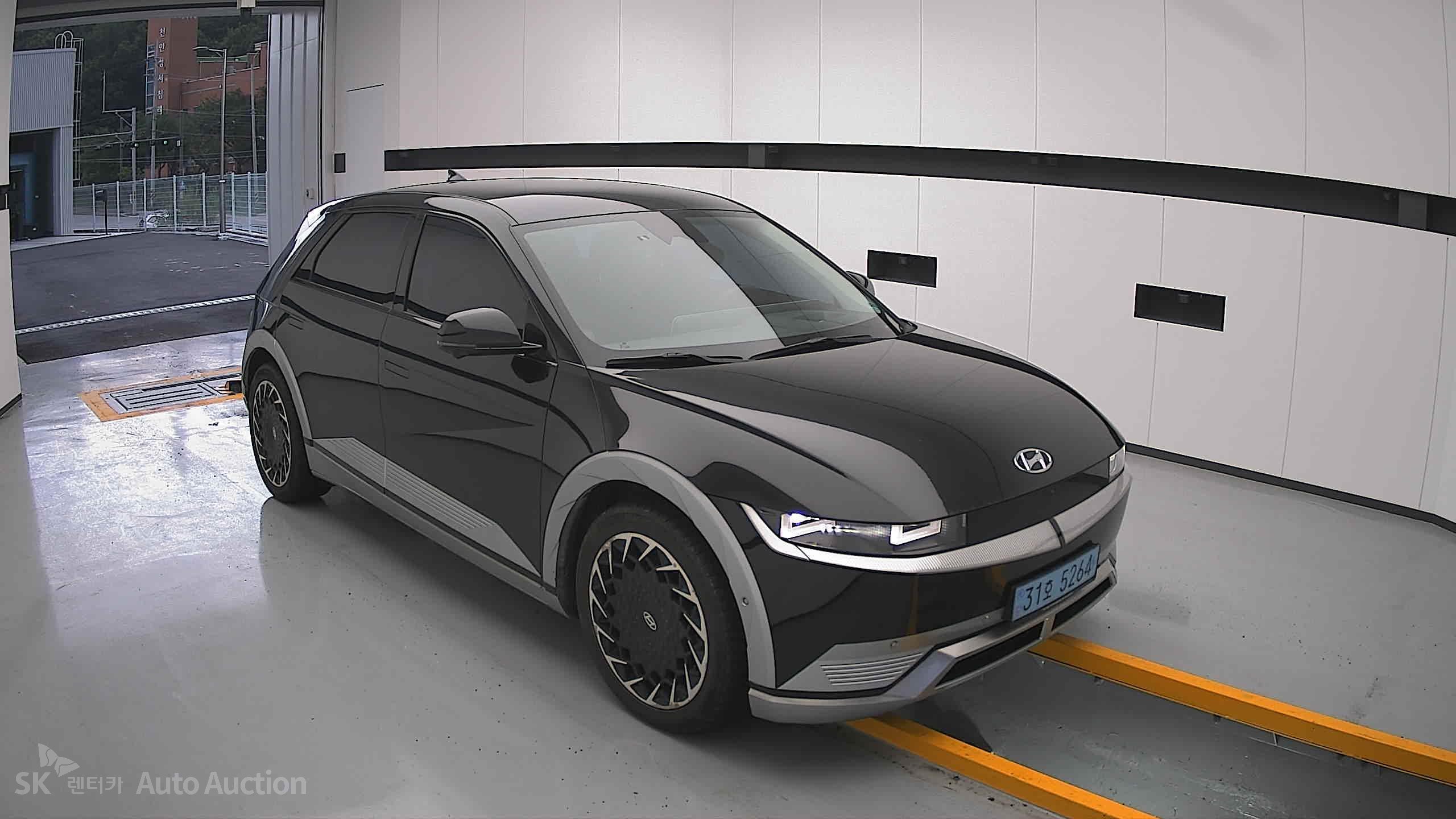 2022 - hyundai ioniq