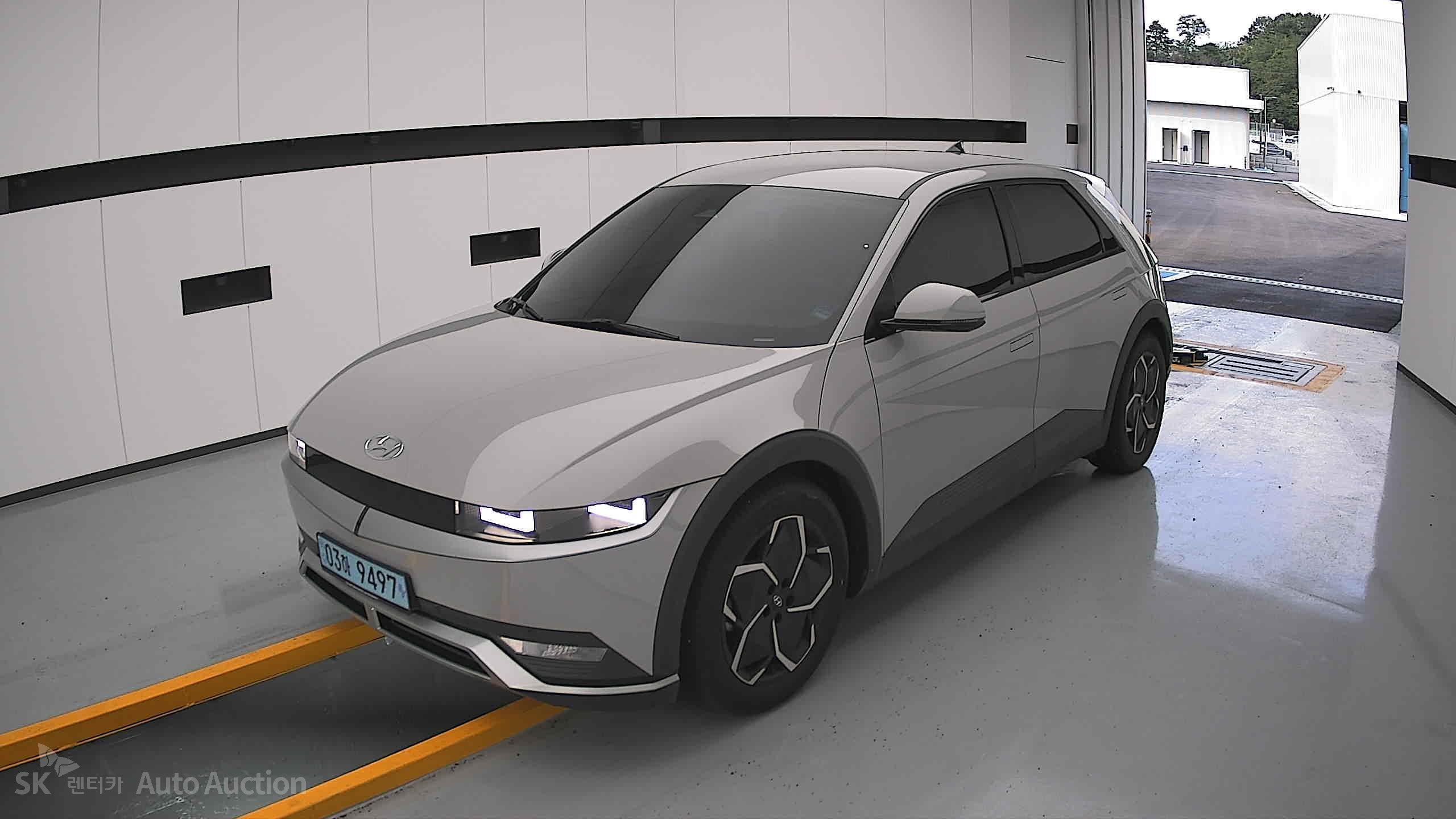 2023 - hyundai ioniq