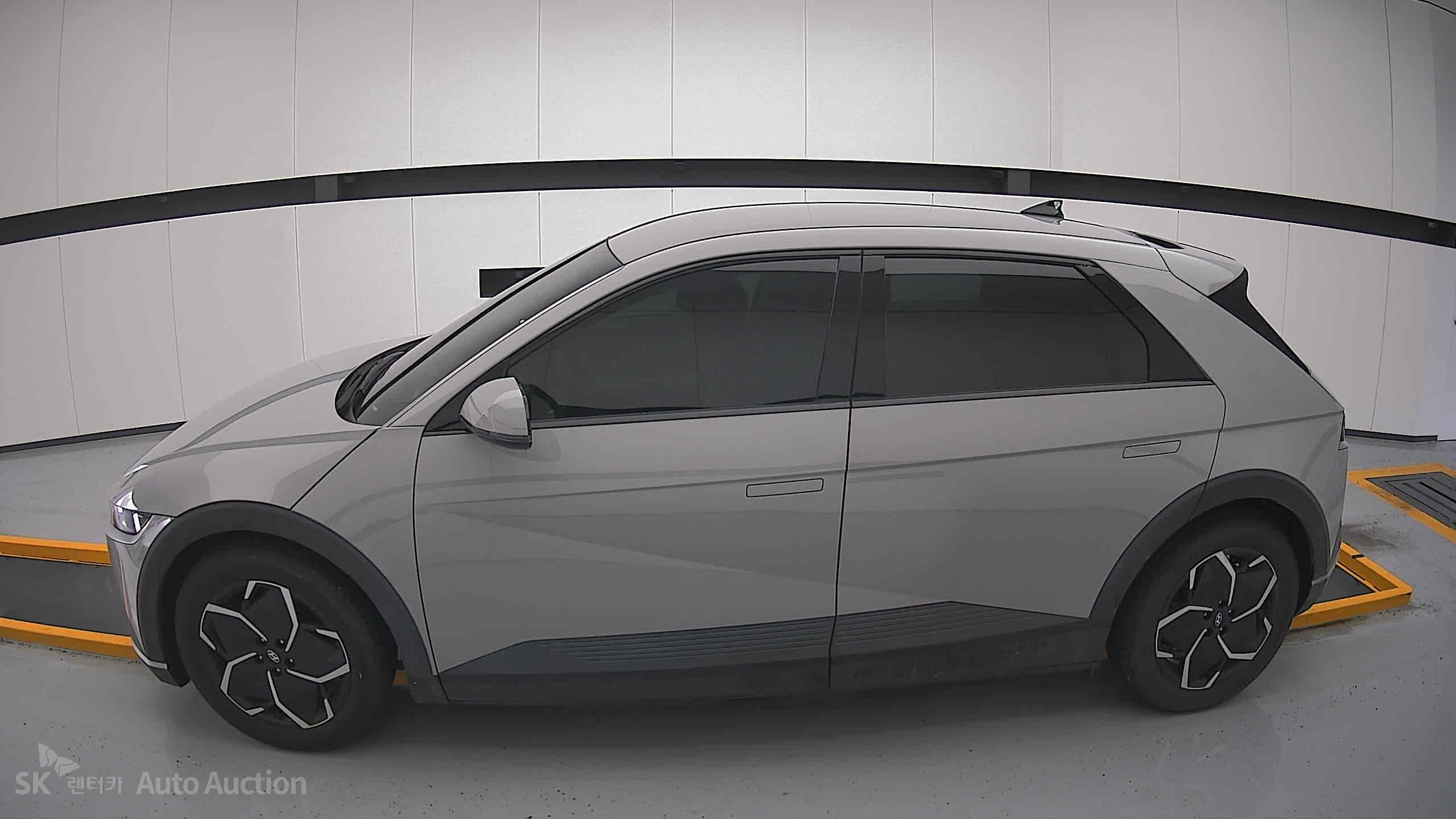 2023 - hyundai ioniq