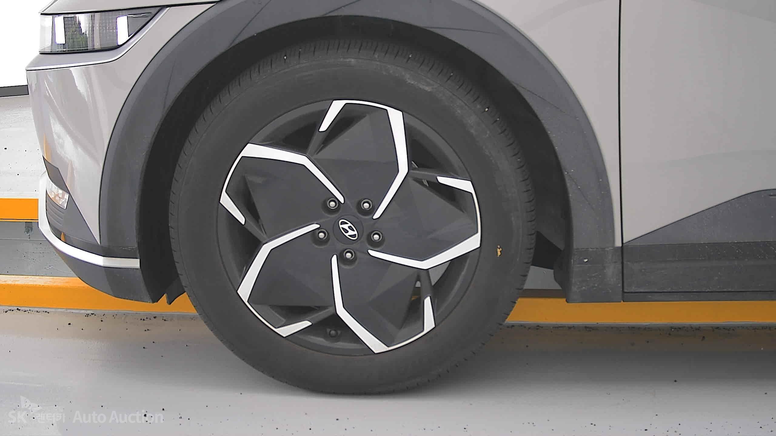 2023 - hyundai ioniq