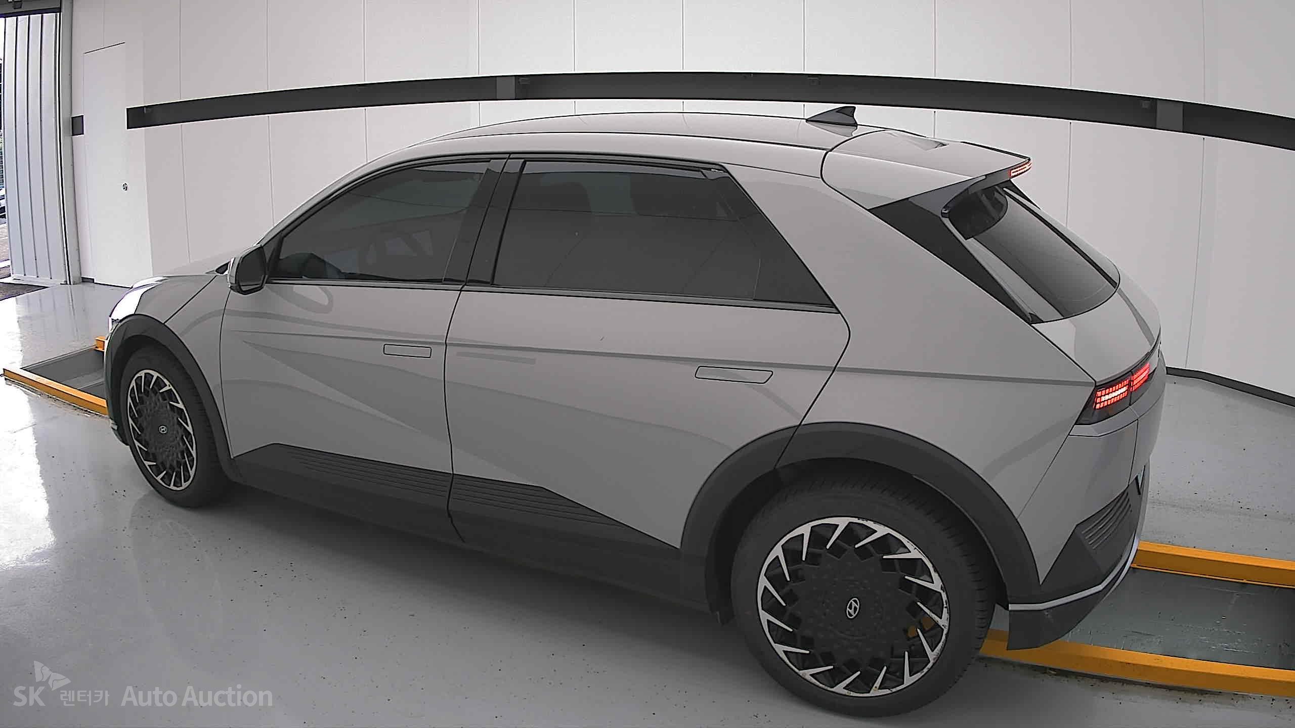 2023 - hyundai ioniq