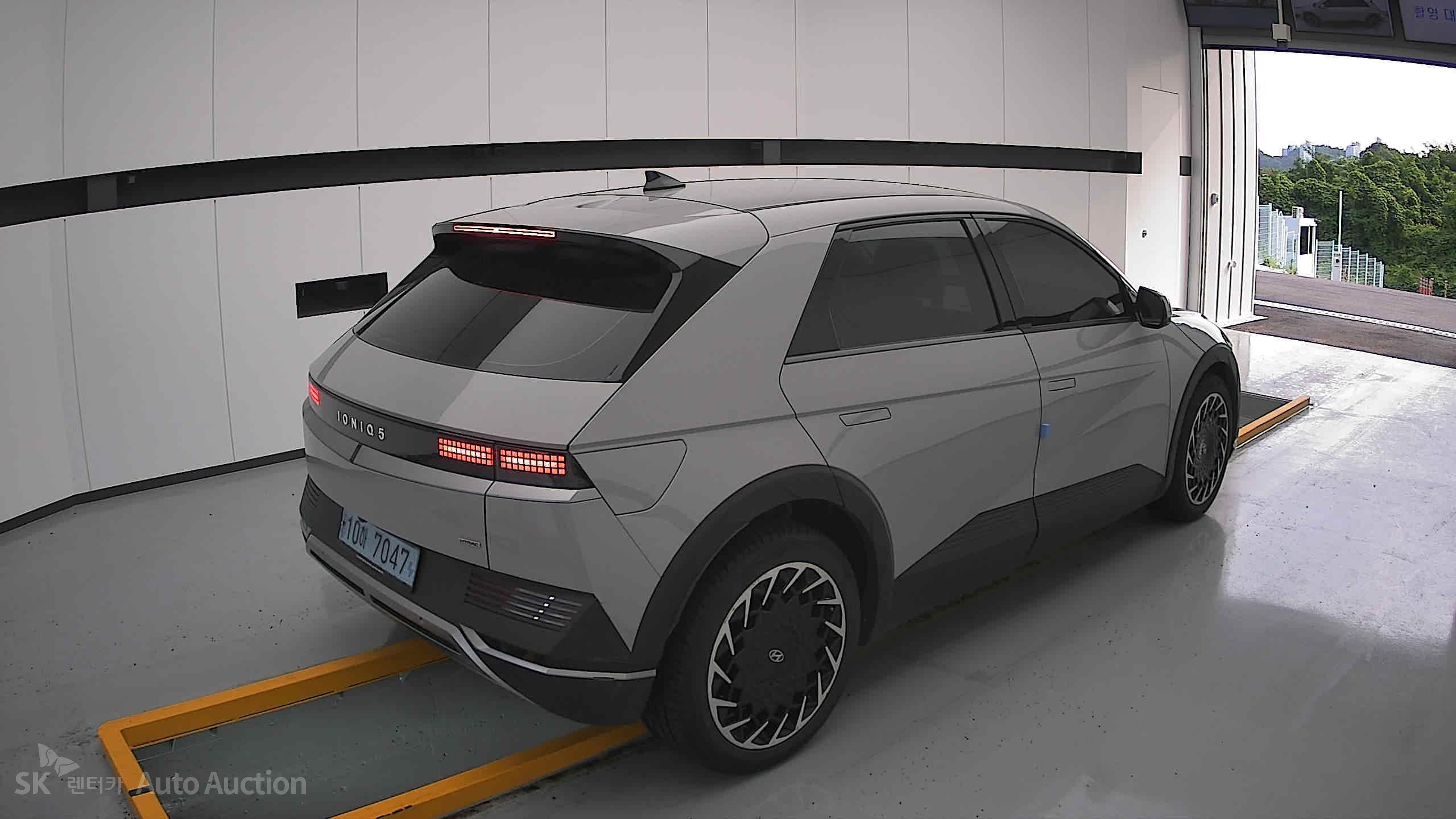 2023 - hyundai ioniq