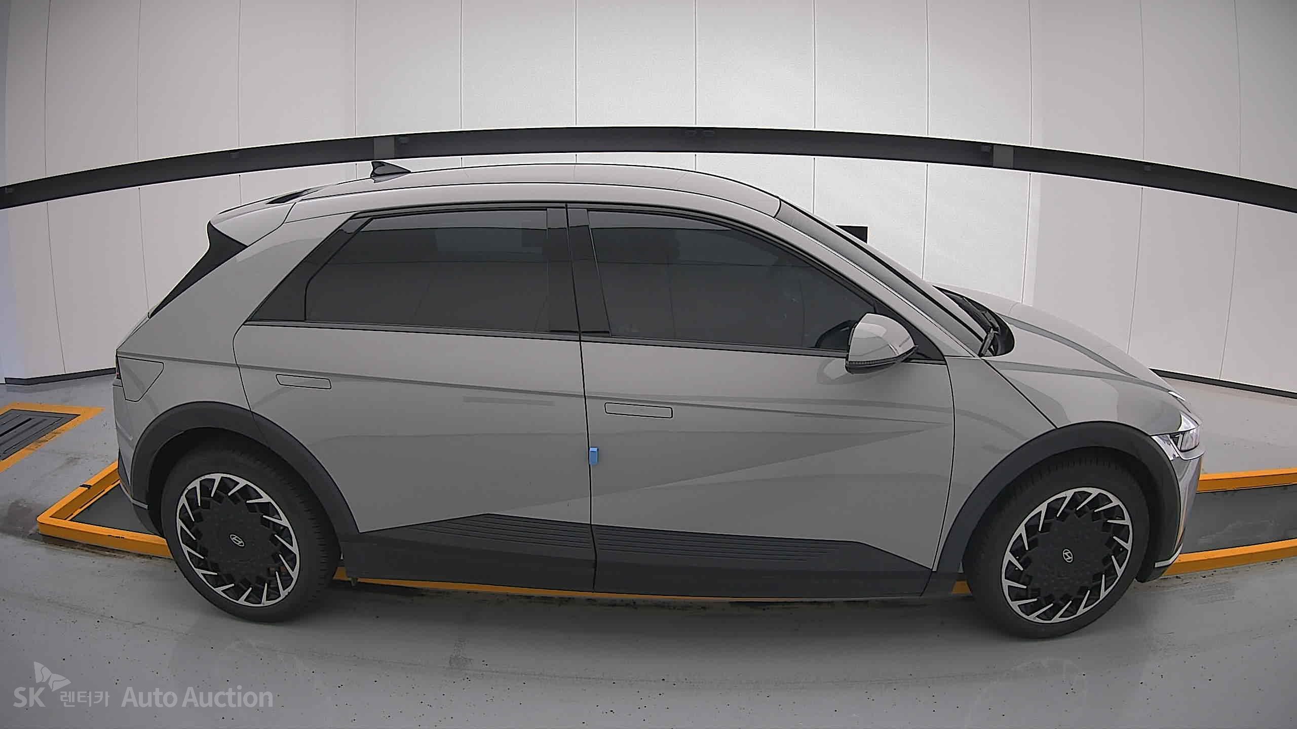 2023 - hyundai ioniq