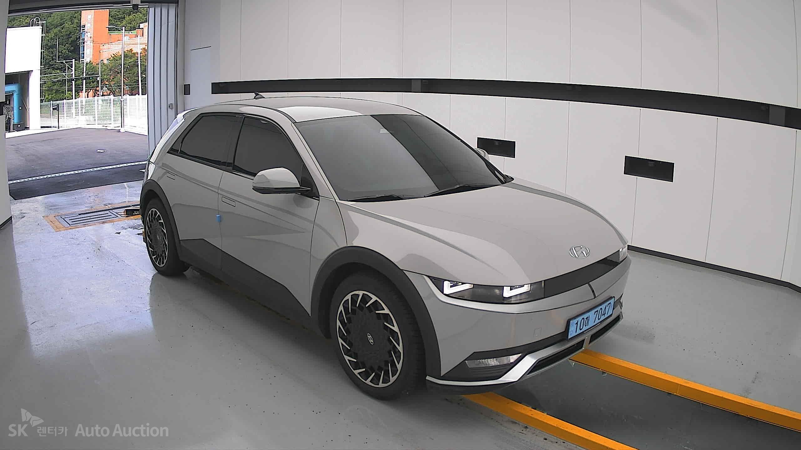 2023 - hyundai ioniq
