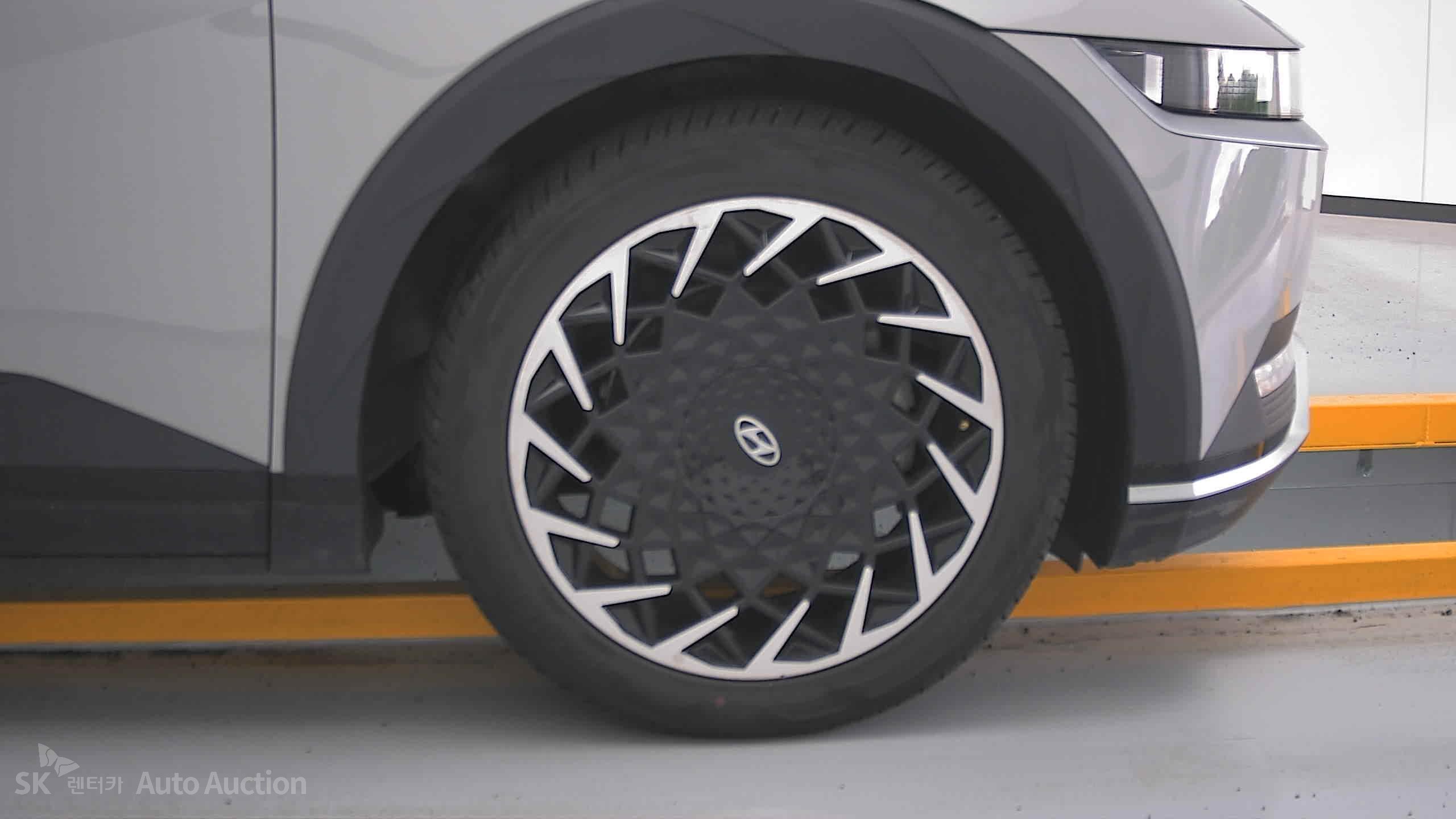 2023 - hyundai ioniq