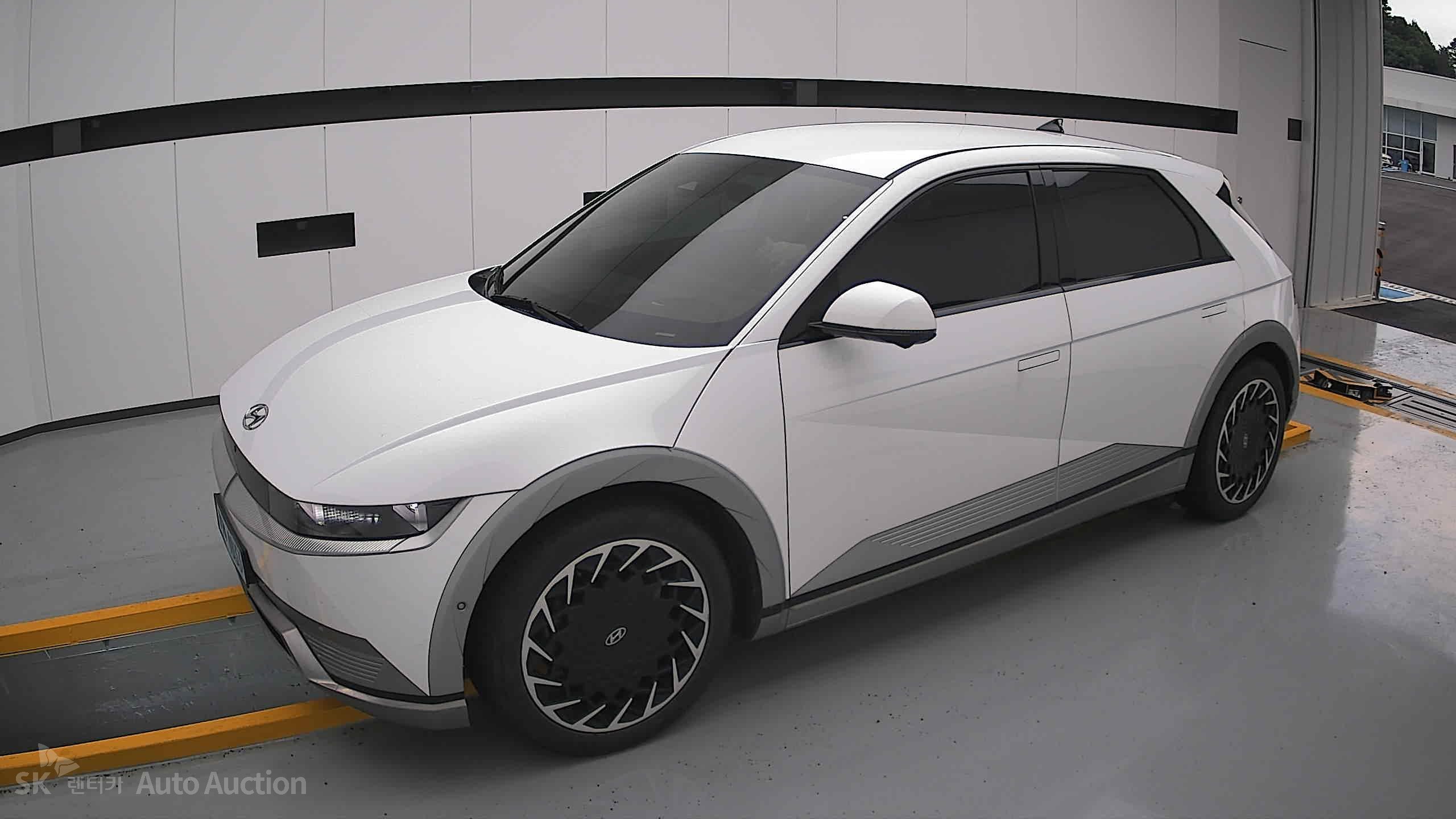 2023 - hyundai ioniq