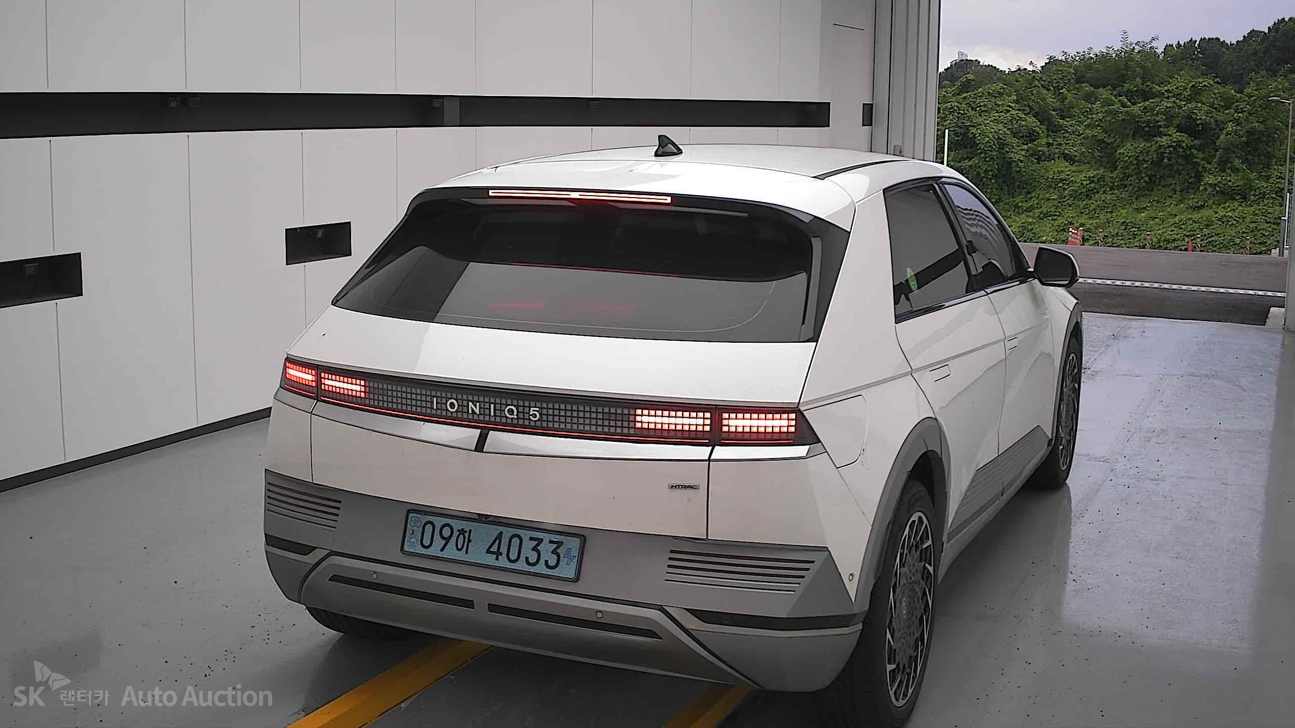 2023 - hyundai ioniq