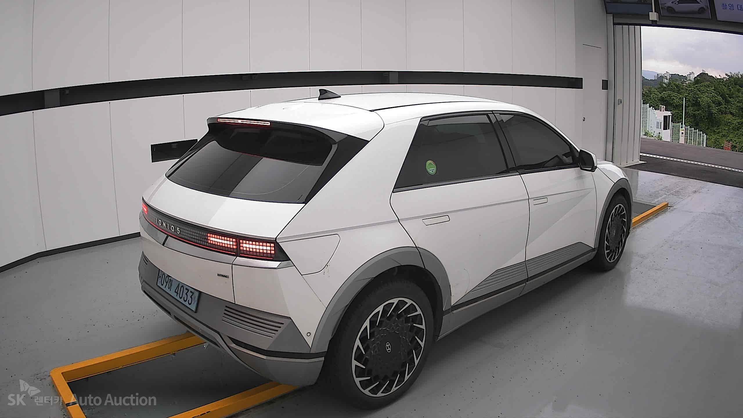 2023 - hyundai ioniq