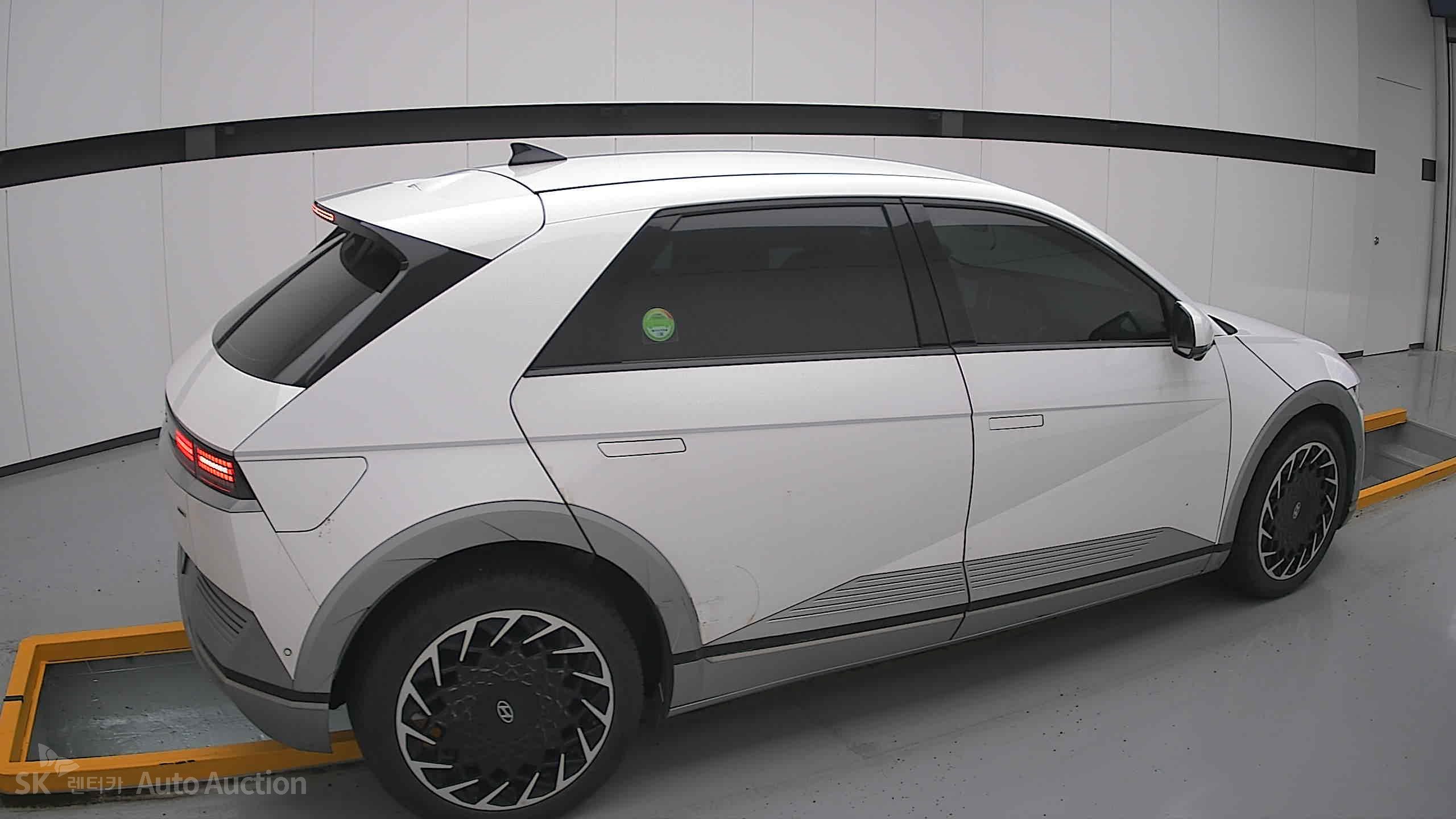 2023 - hyundai ioniq
