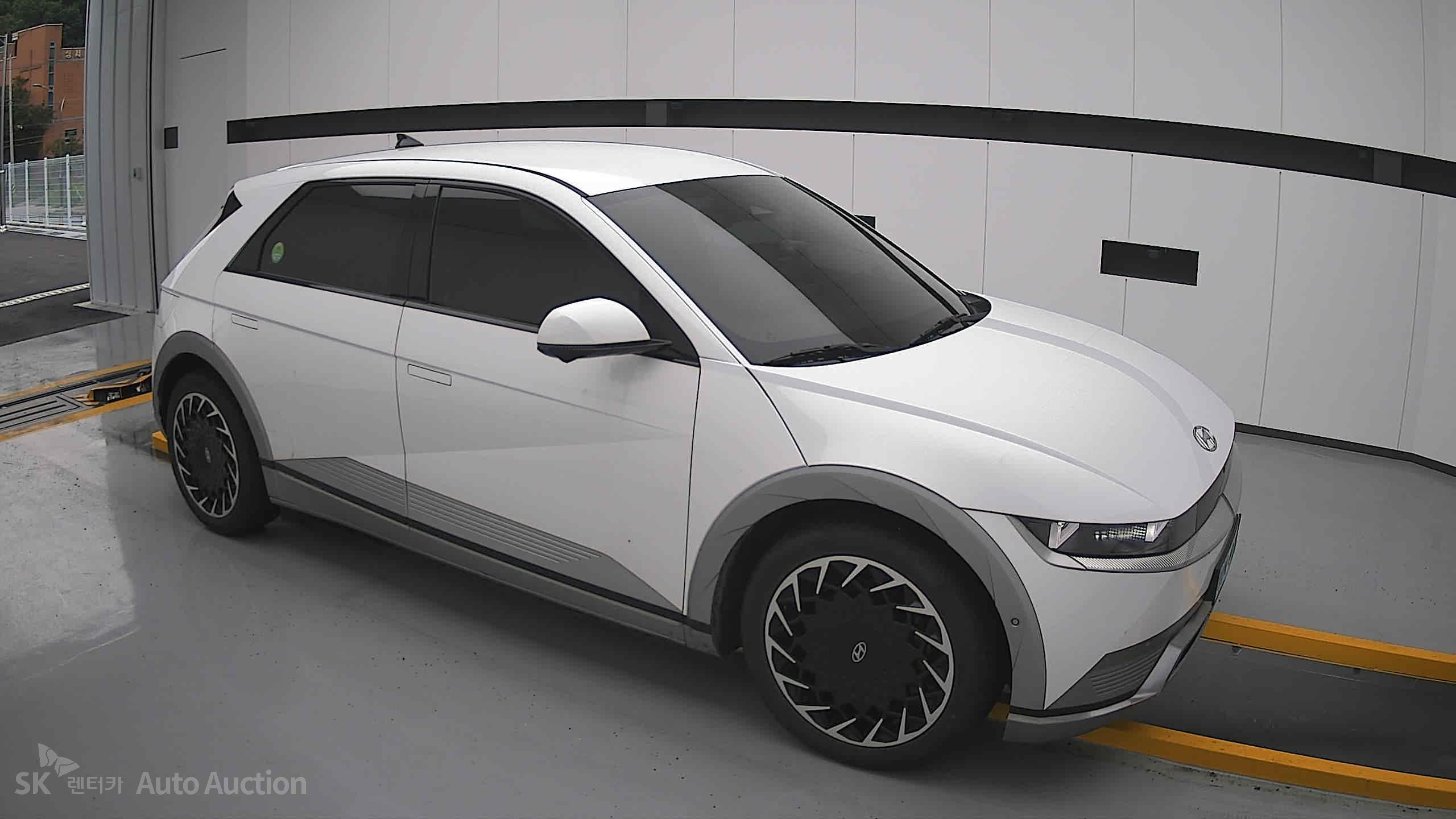 2023 - hyundai ioniq