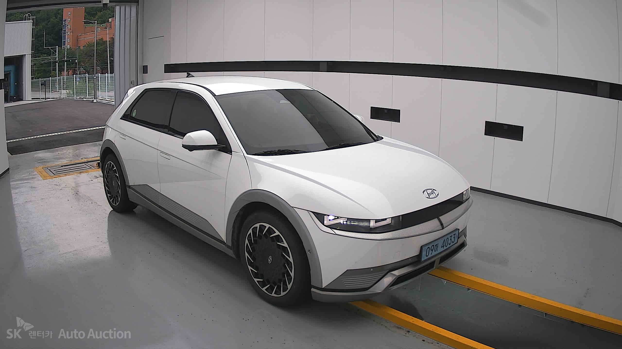 2023 - hyundai ioniq