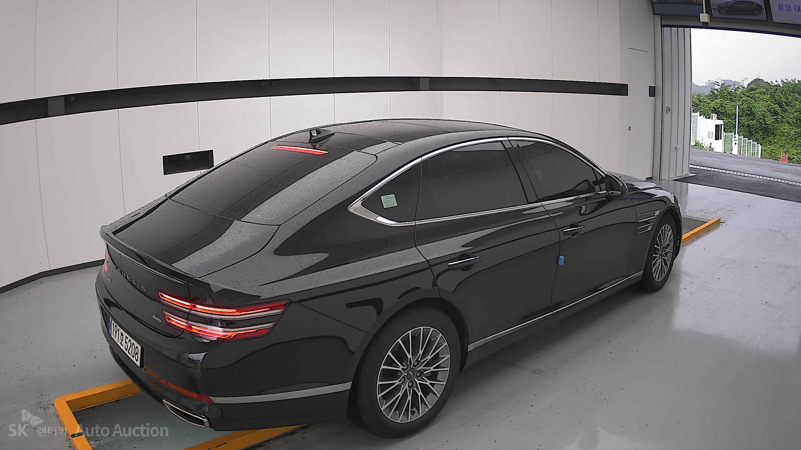 2022 - genesis g80