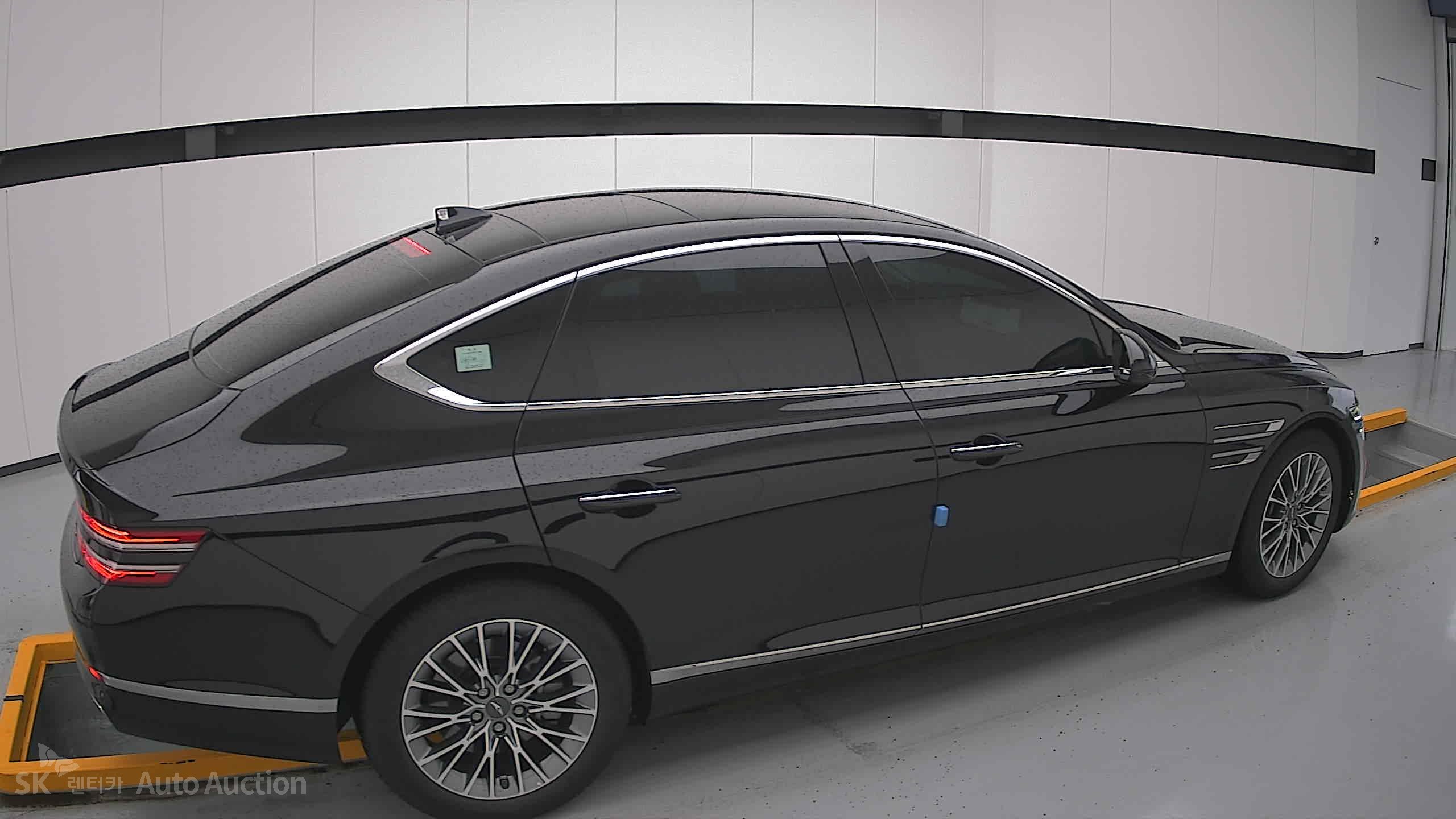 2022 - genesis g80