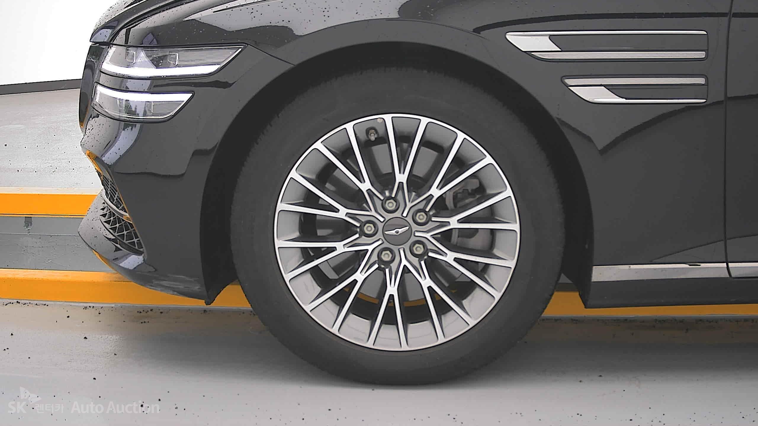2022 - genesis g80