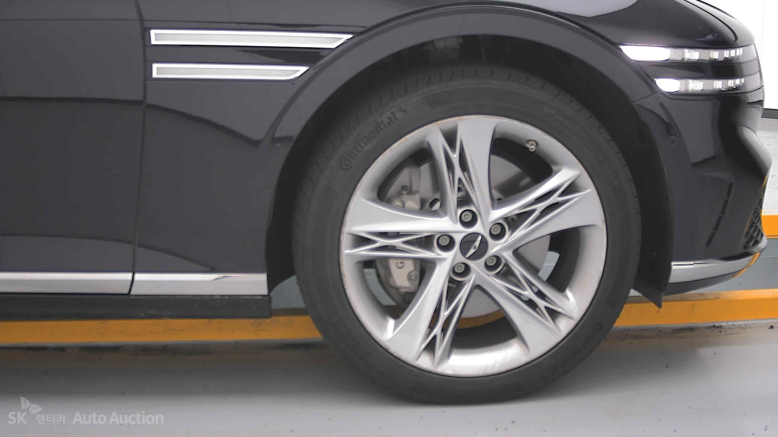 2022 - genesis g90