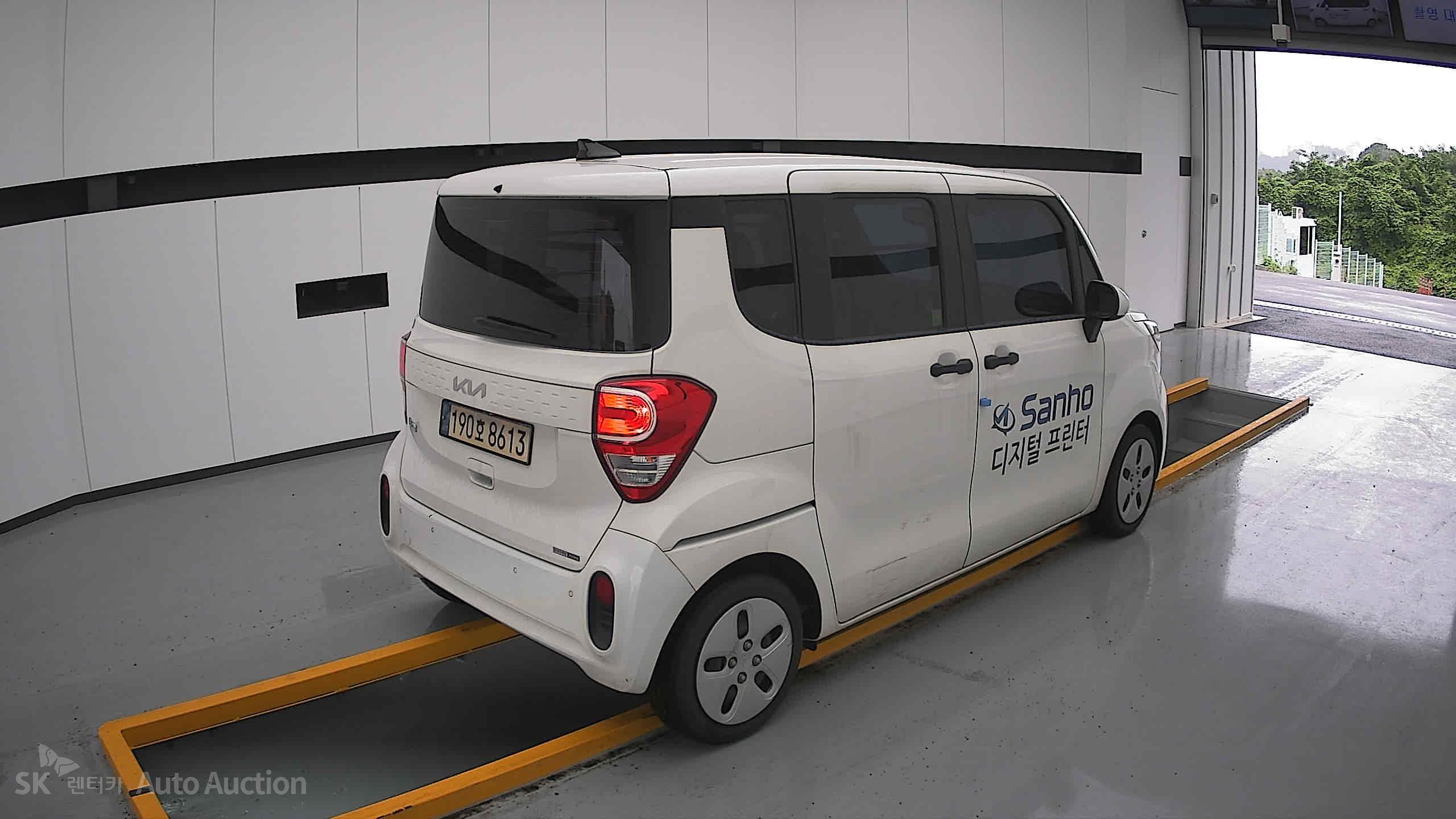 2022 - kia ray