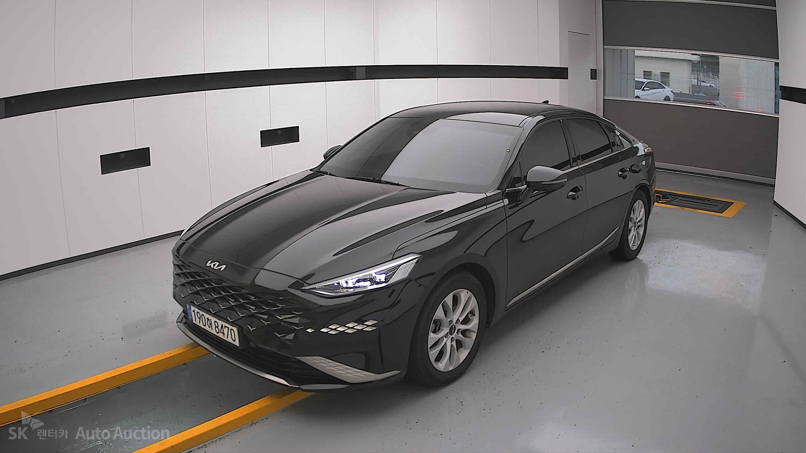 2022 - kia k8