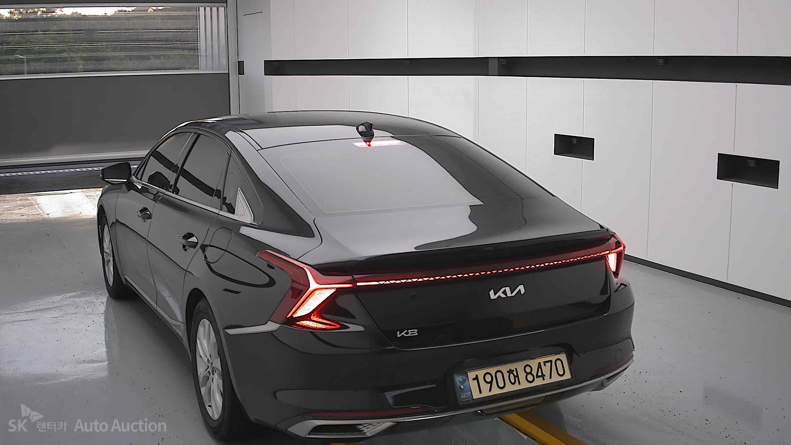 2022 - kia k8