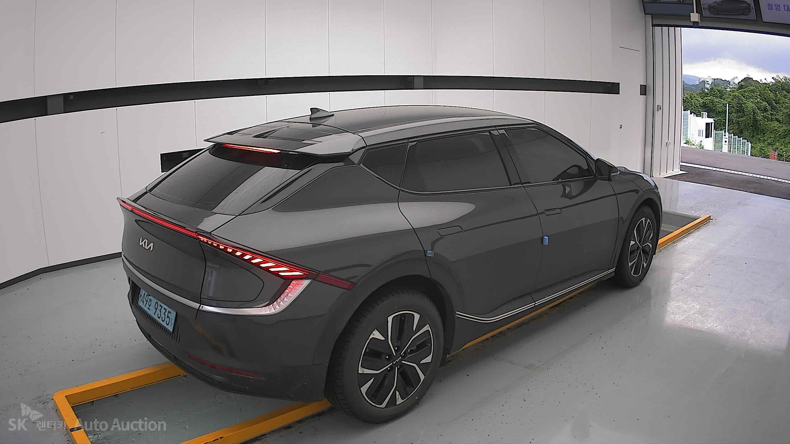 2022 - kia ev6