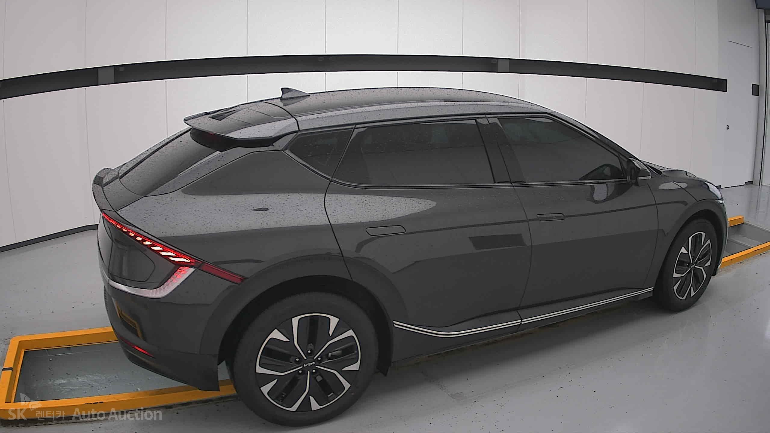 2022 - kia ev6