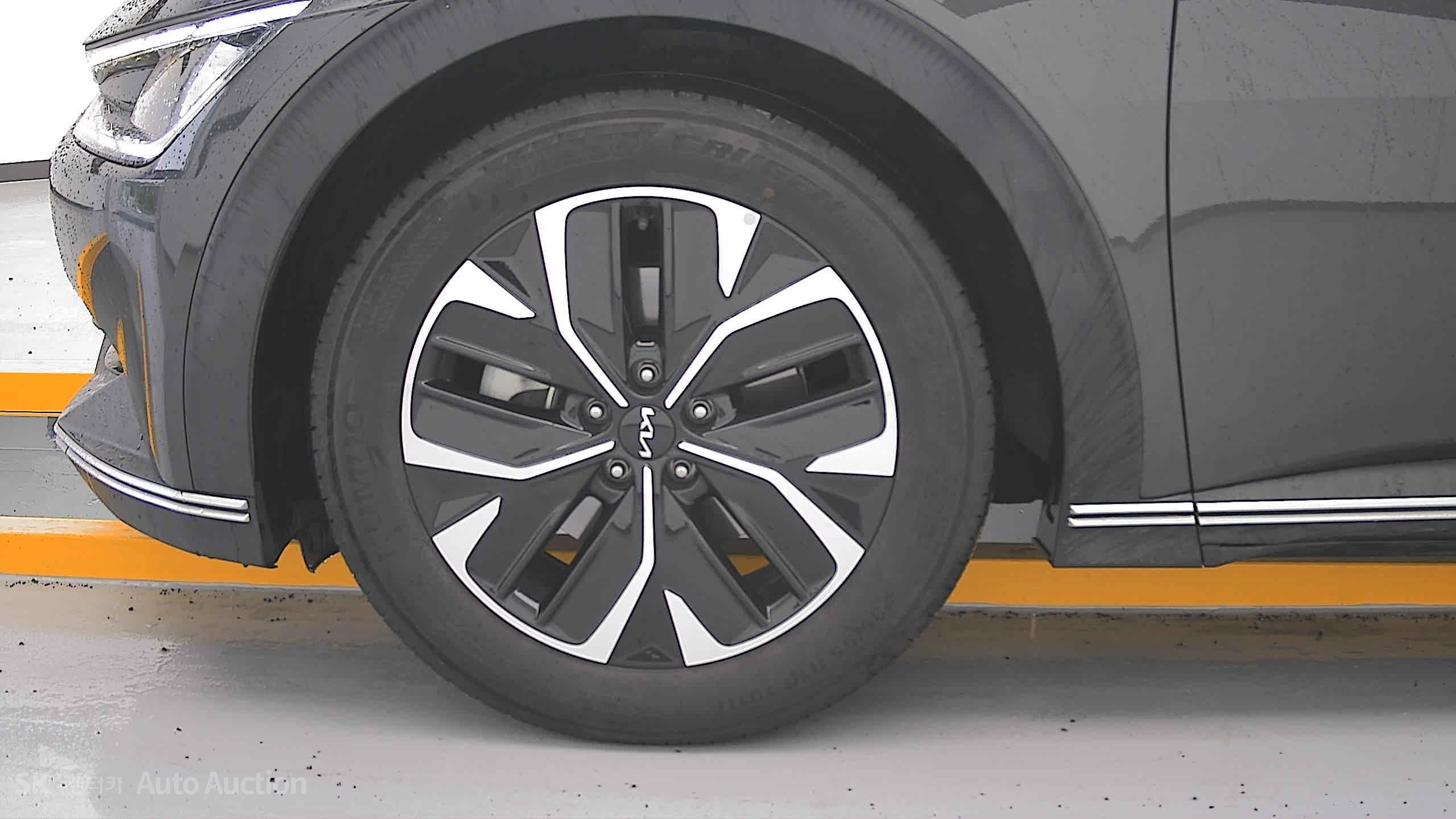 2022 - kia ev6