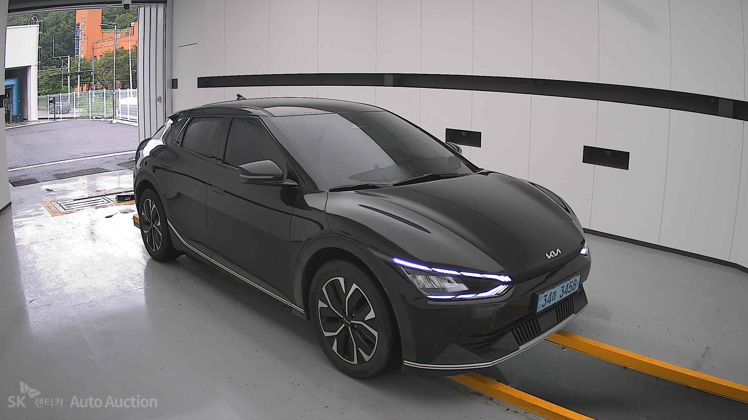 2022 - kia ev6