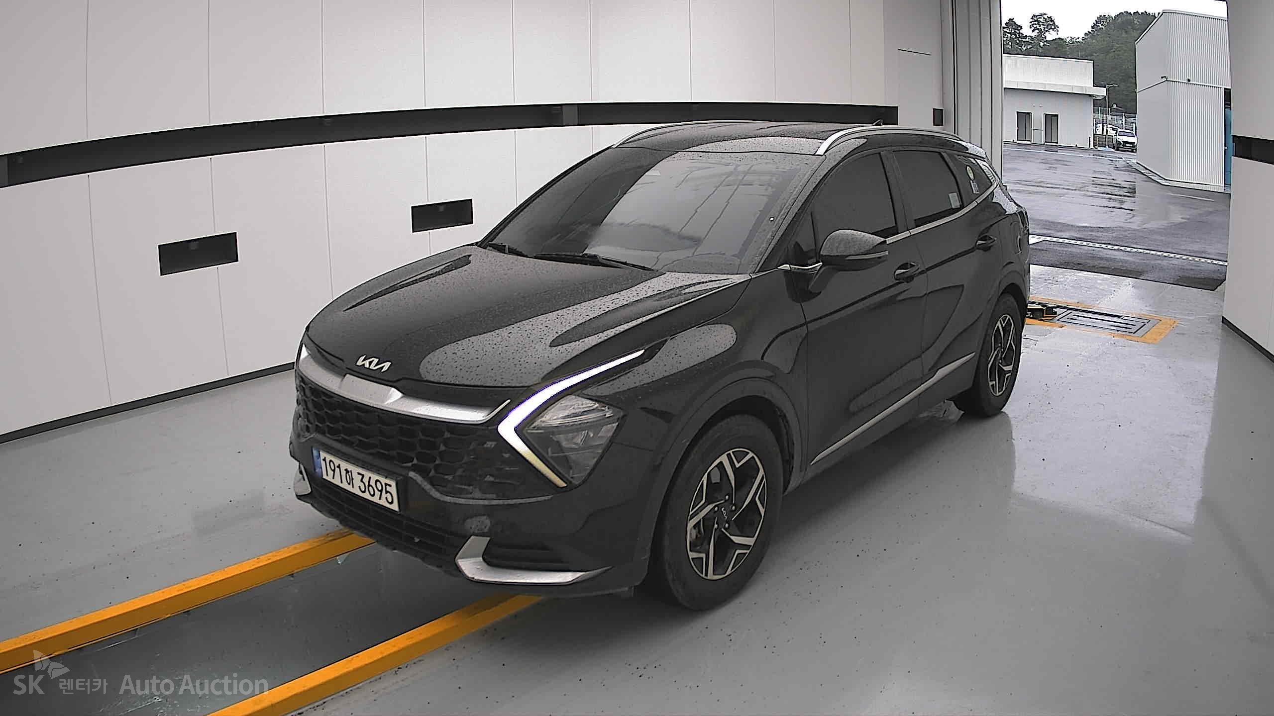 2023 - kia sportage