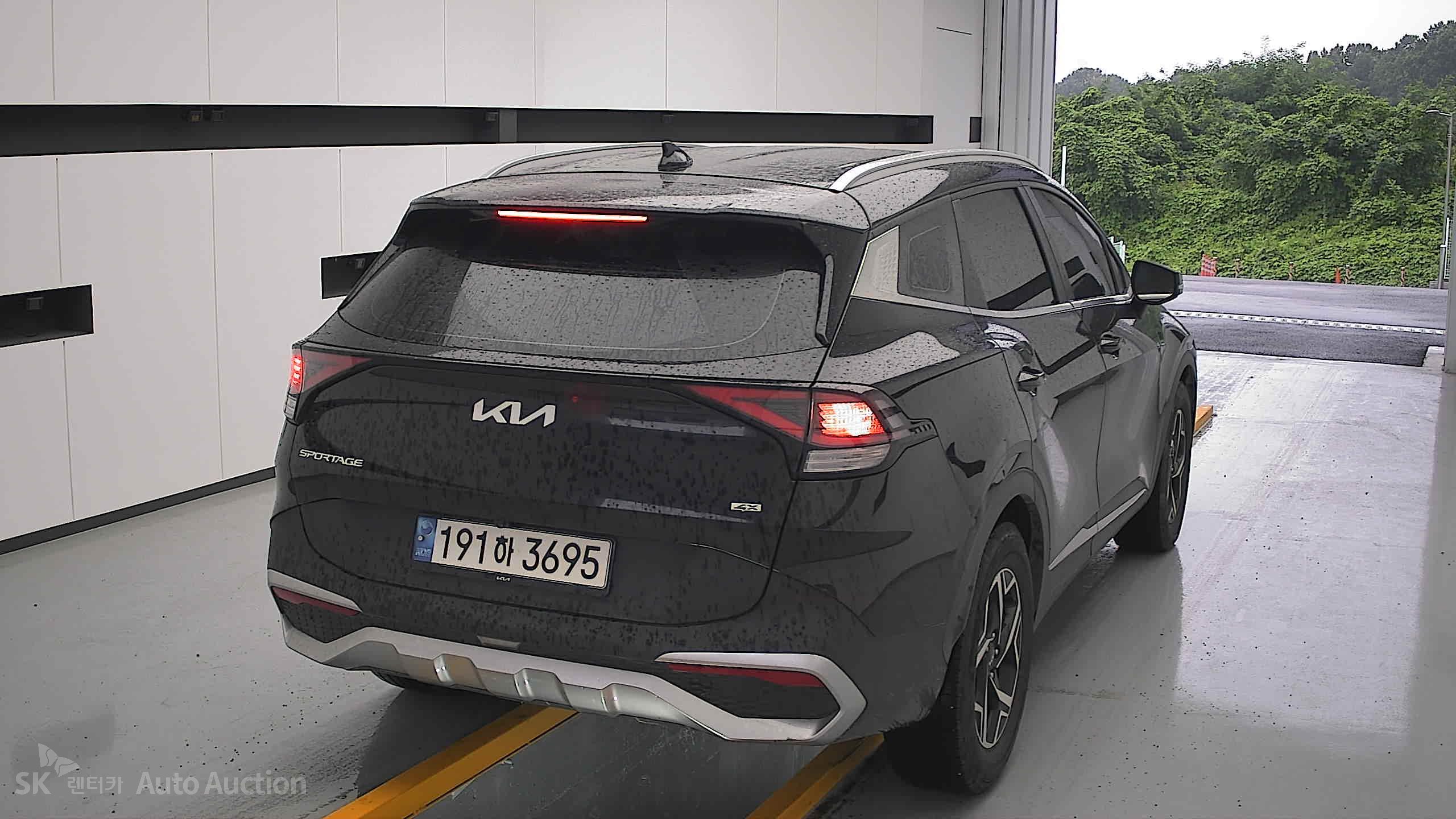 2023 - kia sportage