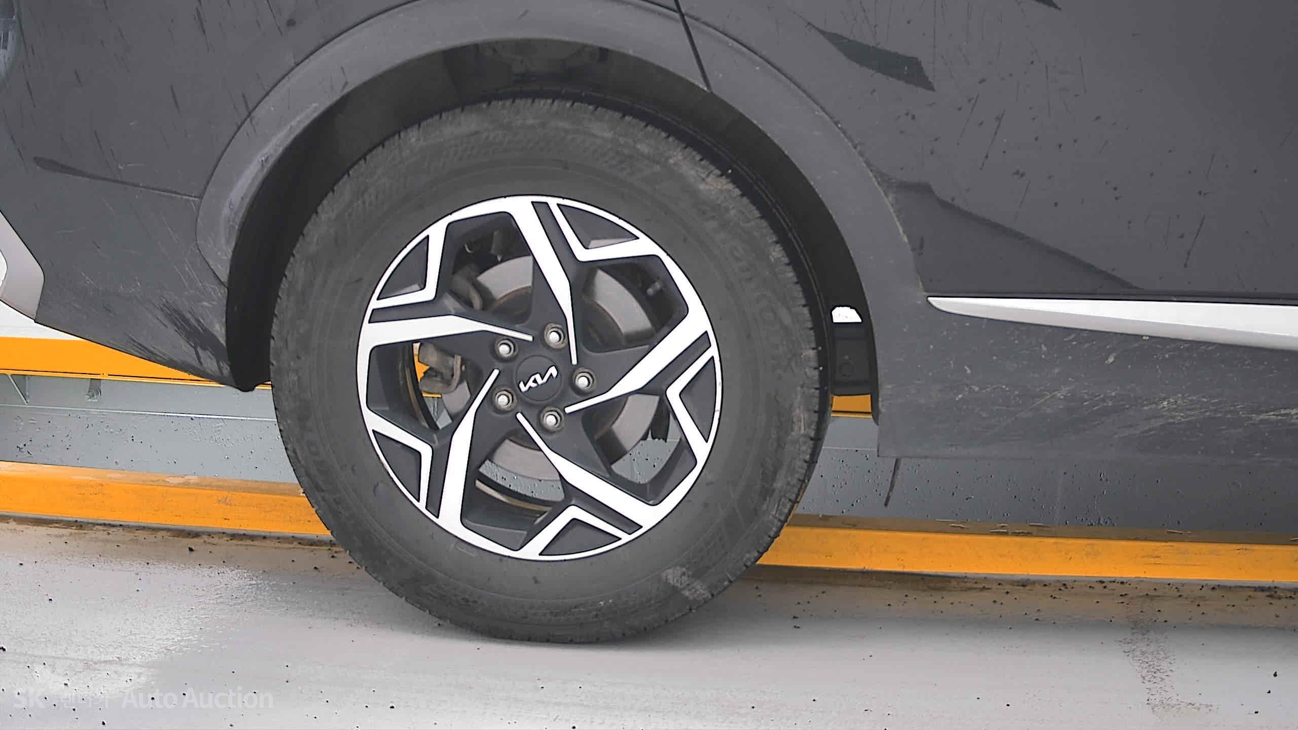 2023 - kia sportage