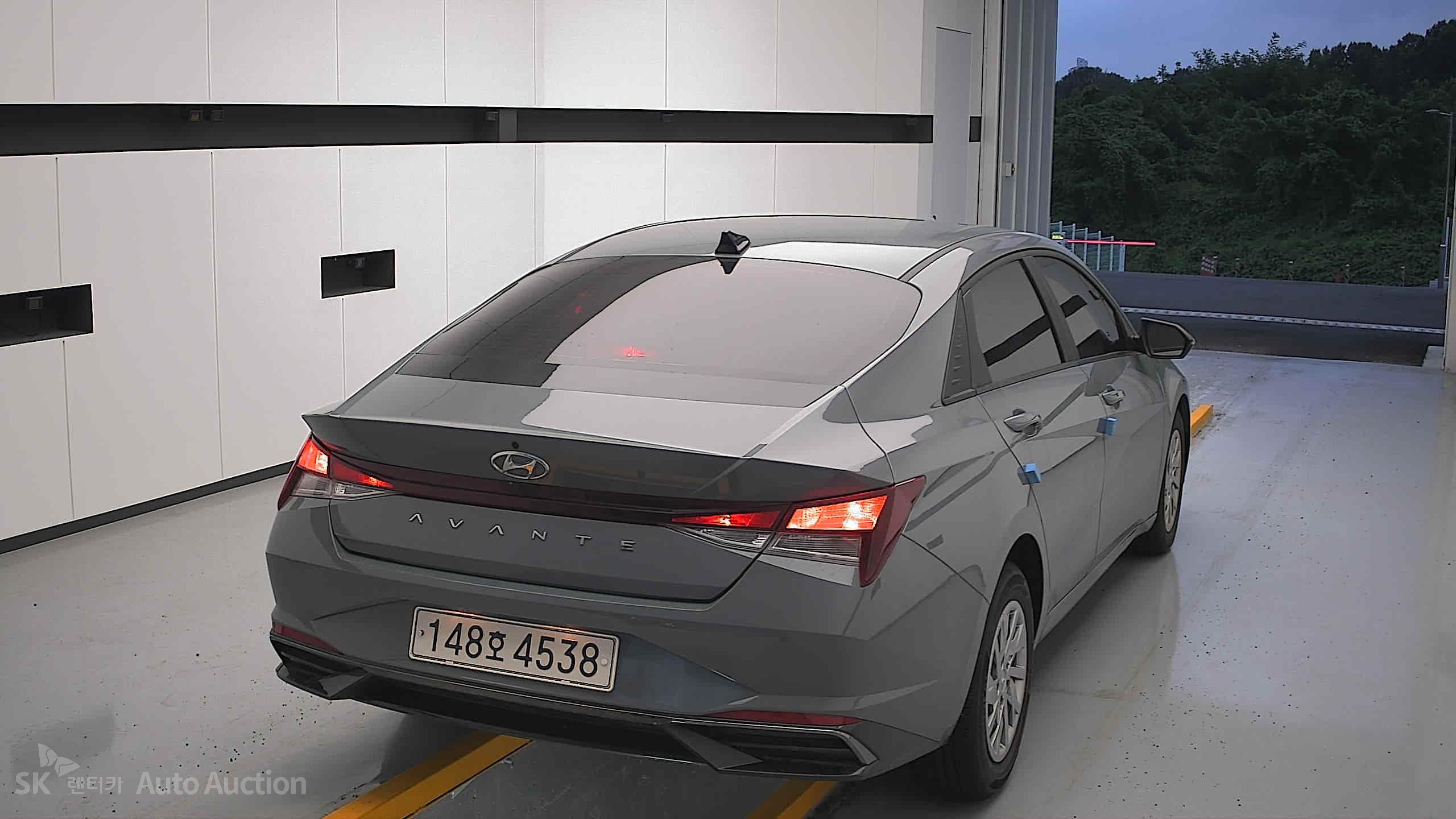 2021 - hyundai avante