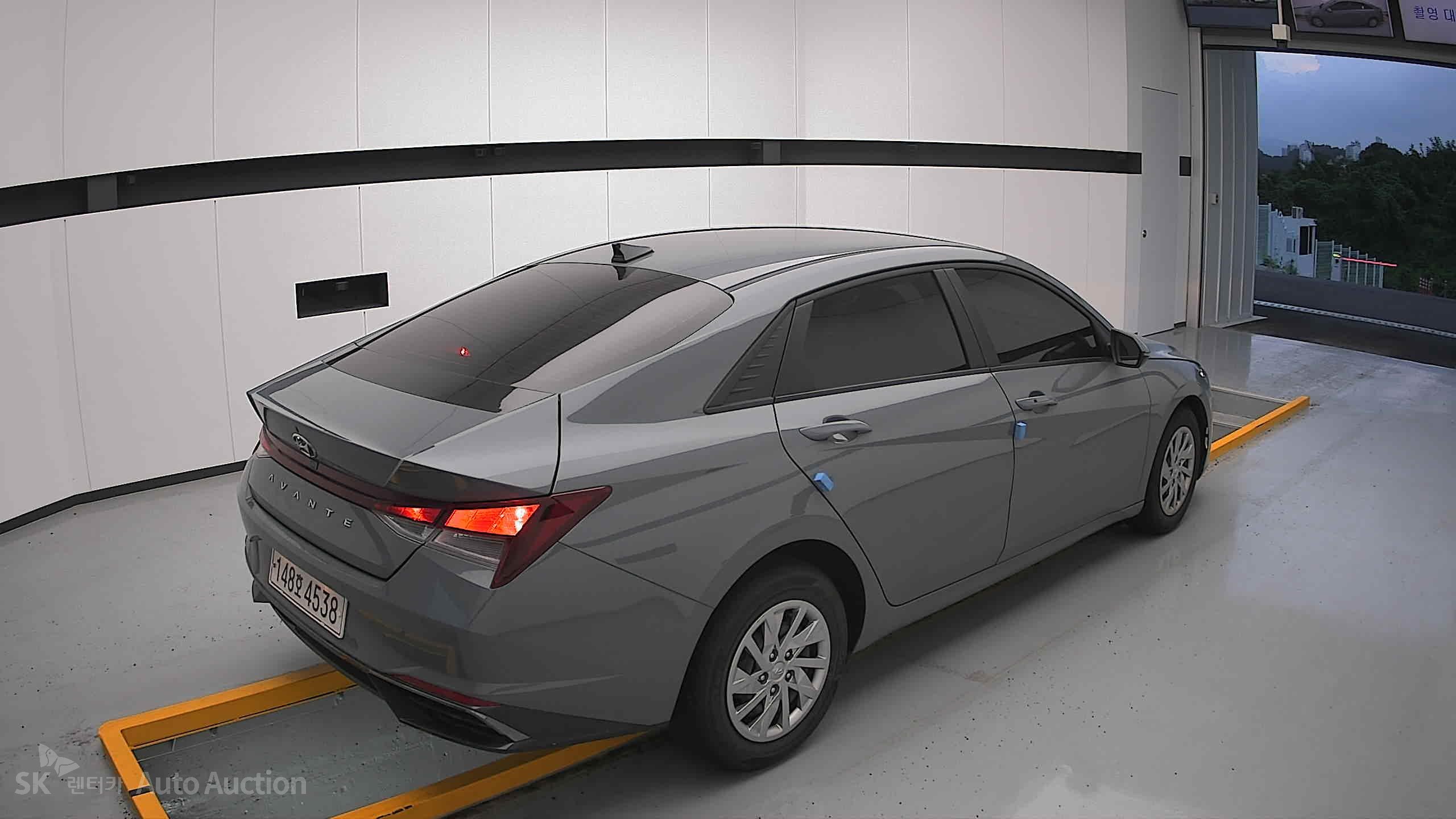 2021 - hyundai avante