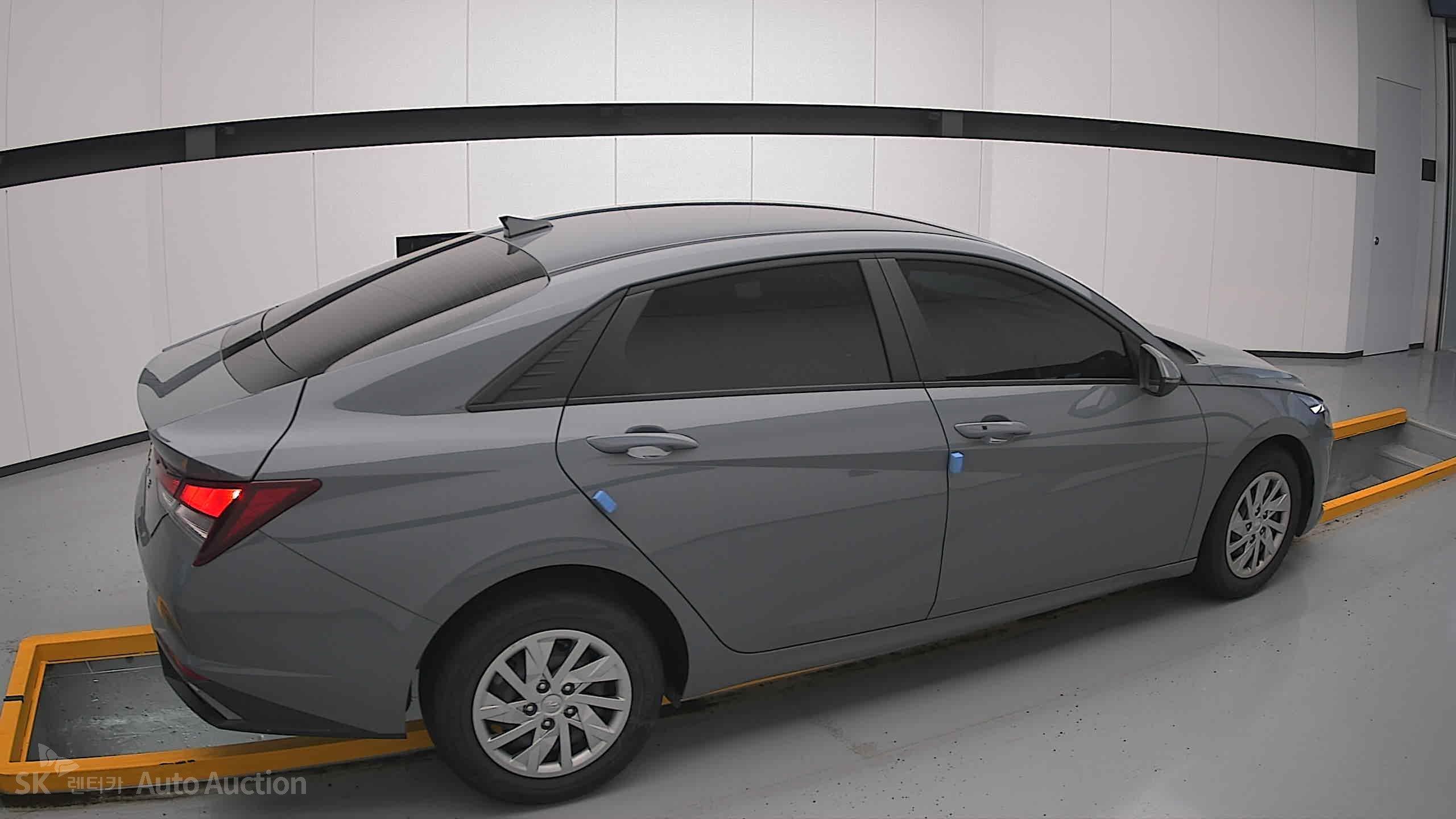2021 - hyundai avante