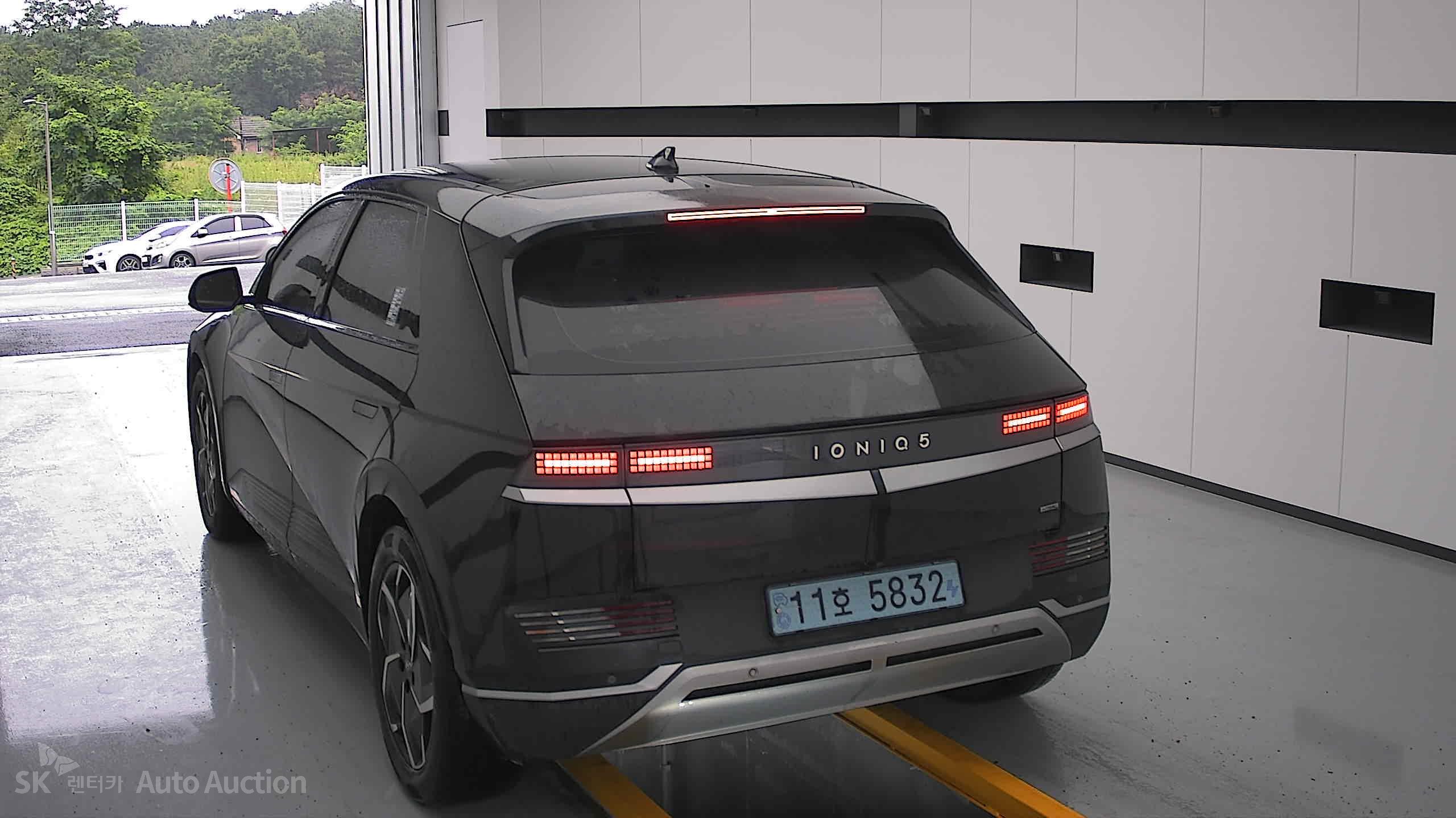 2022 - hyundai ioniq