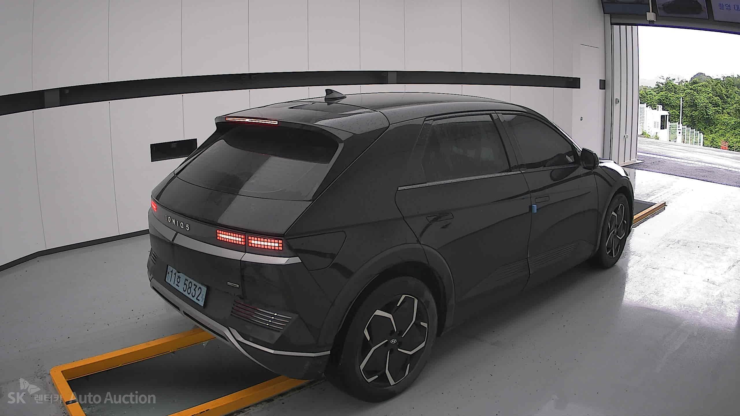 2022 - hyundai ioniq