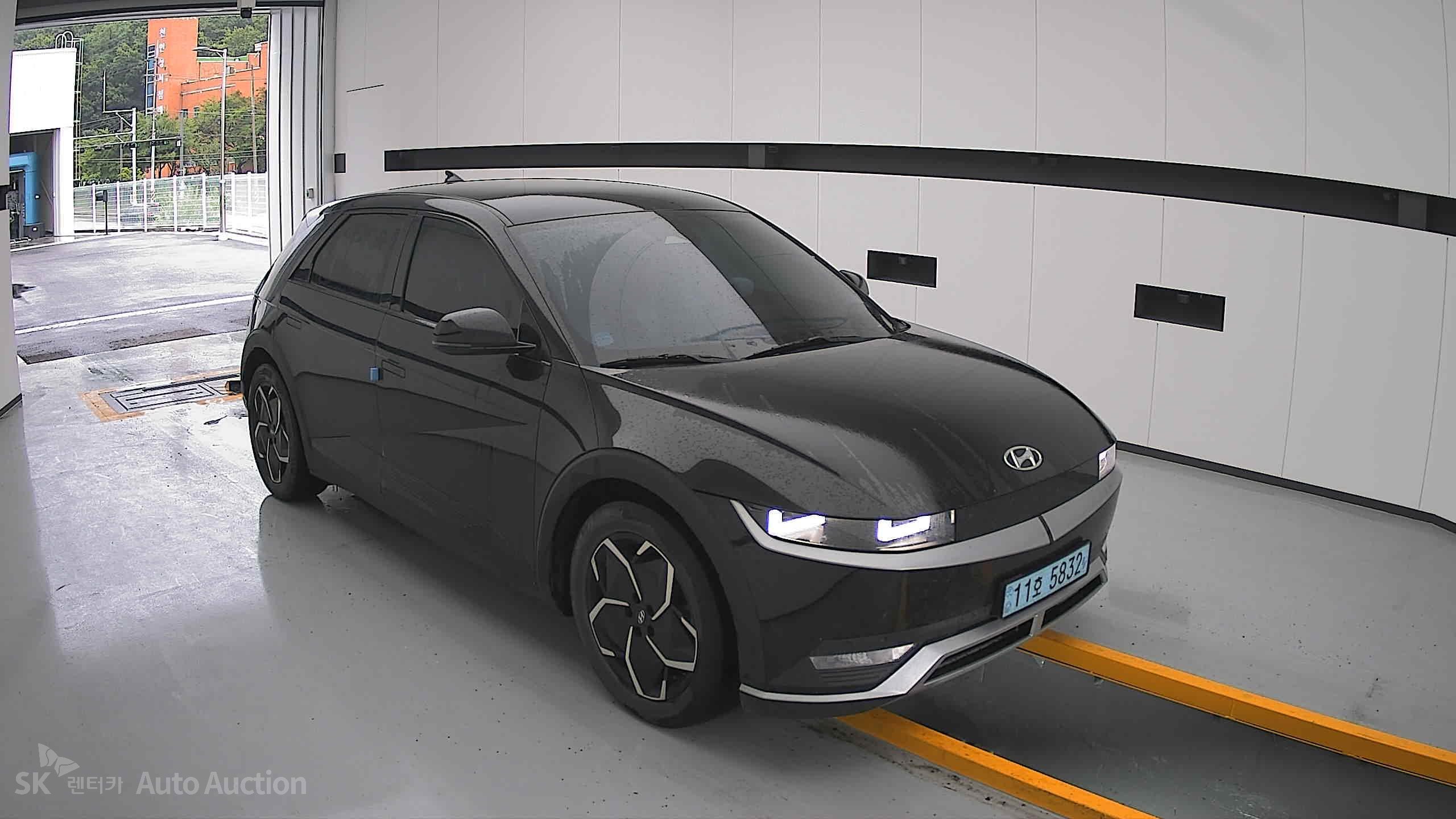 2022 - hyundai ioniq