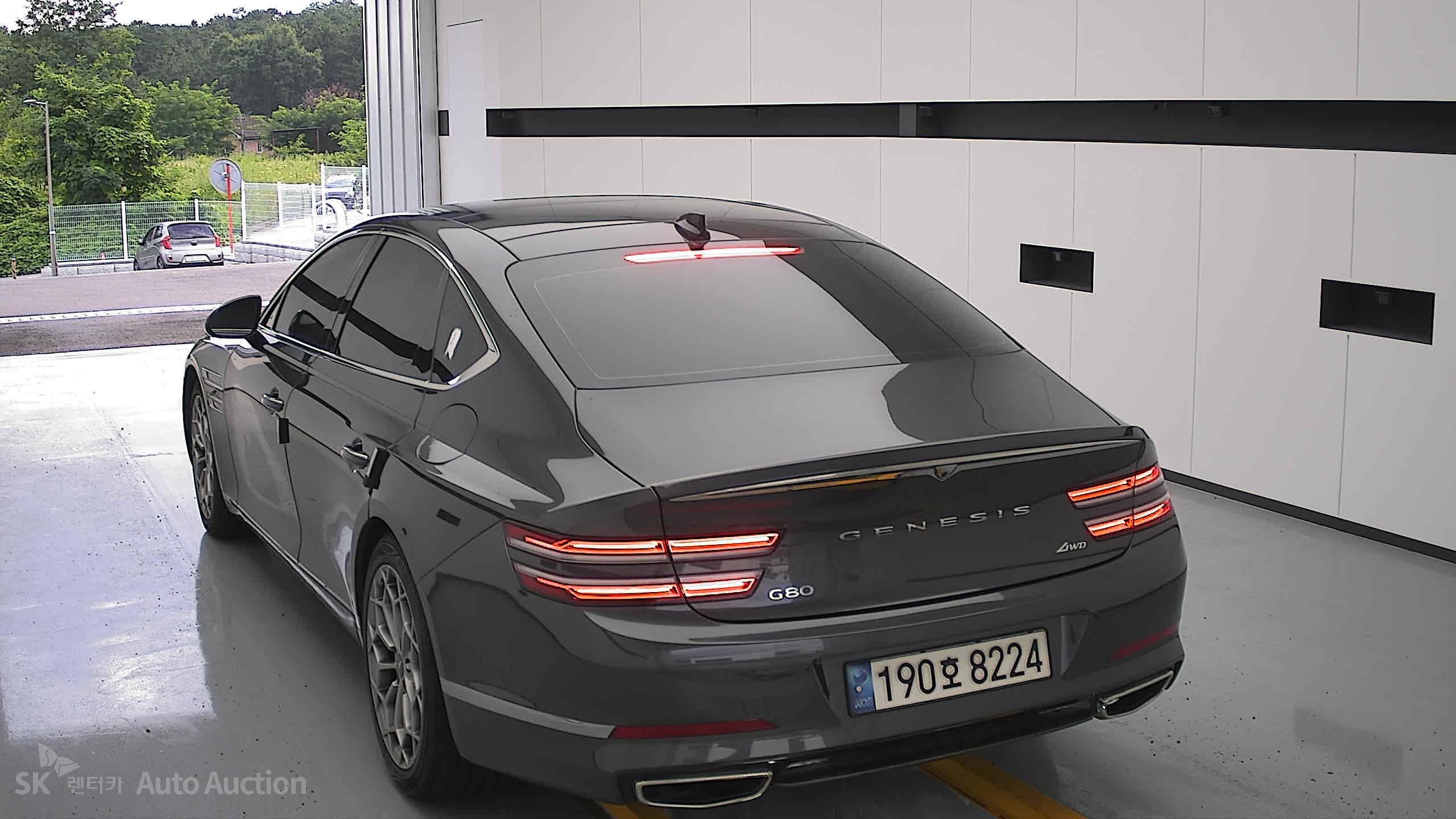 2022 - genesis g80
