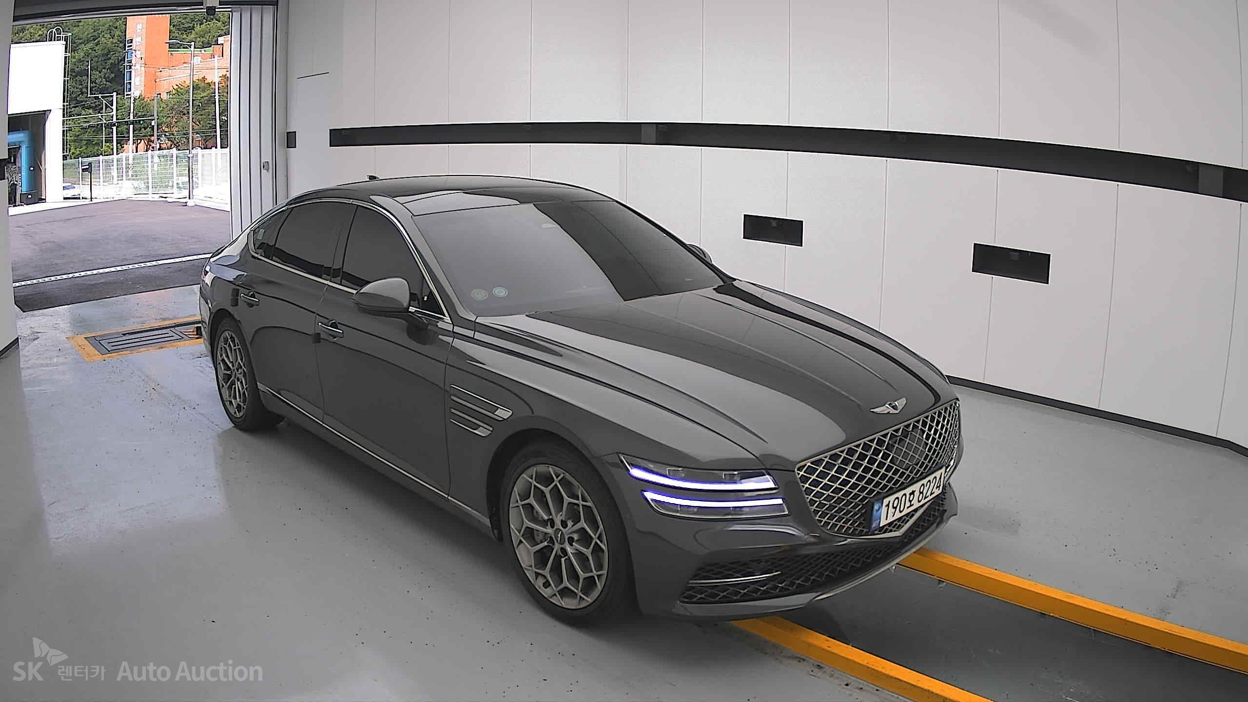 2022 - genesis g80
