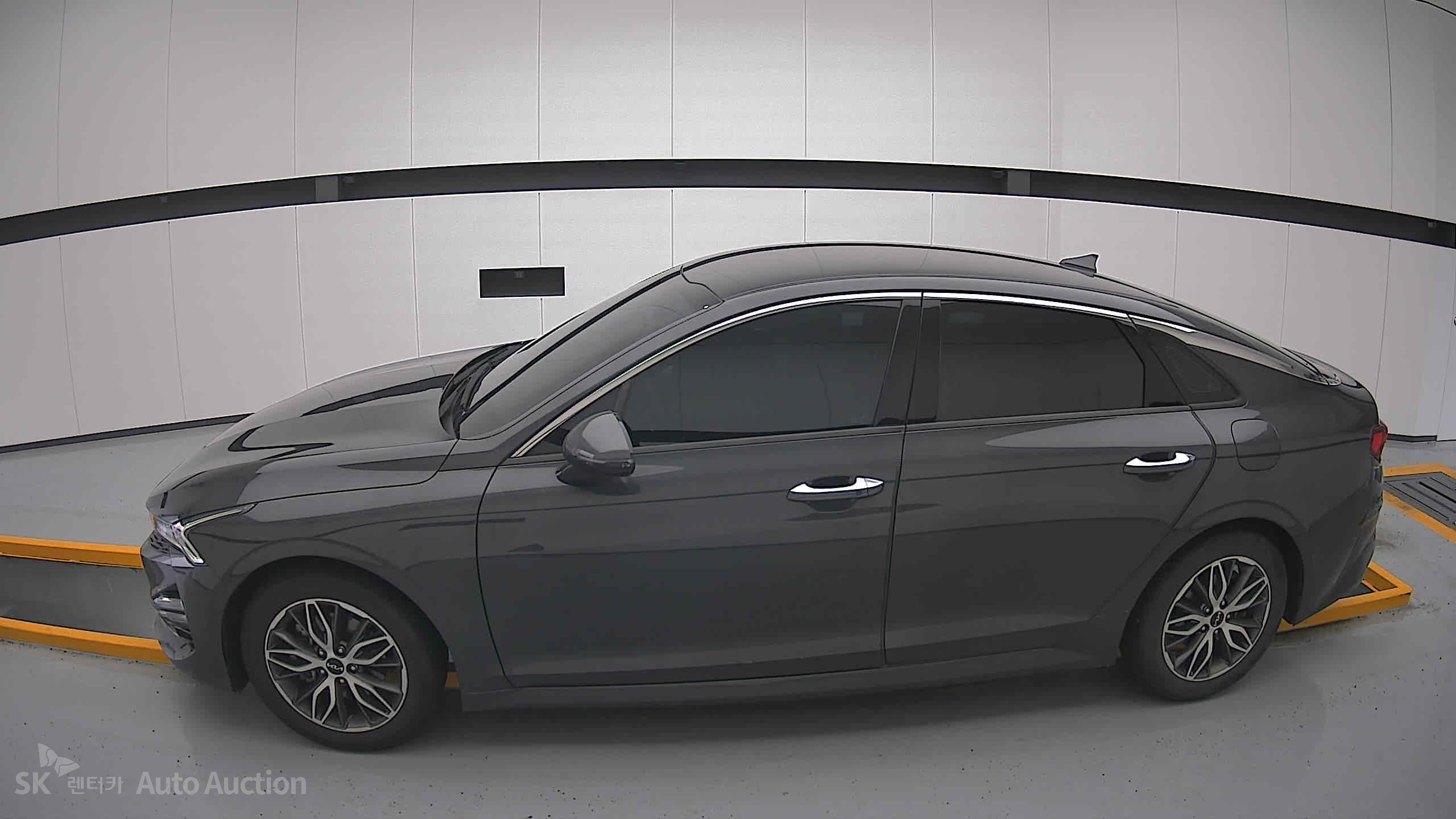 2023 - kia k5